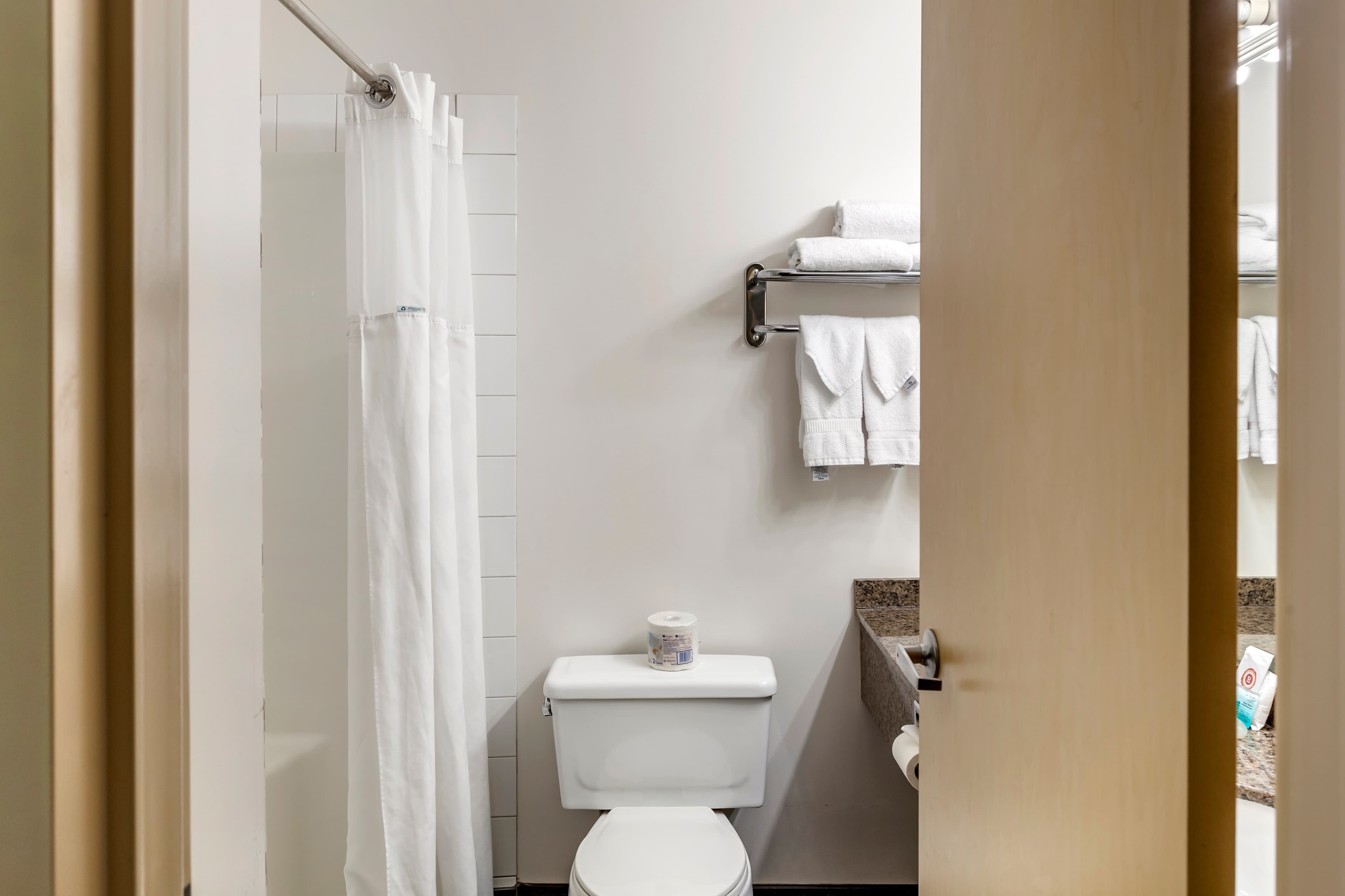 Quality Inn & Suites Edmonton International Airport — 24