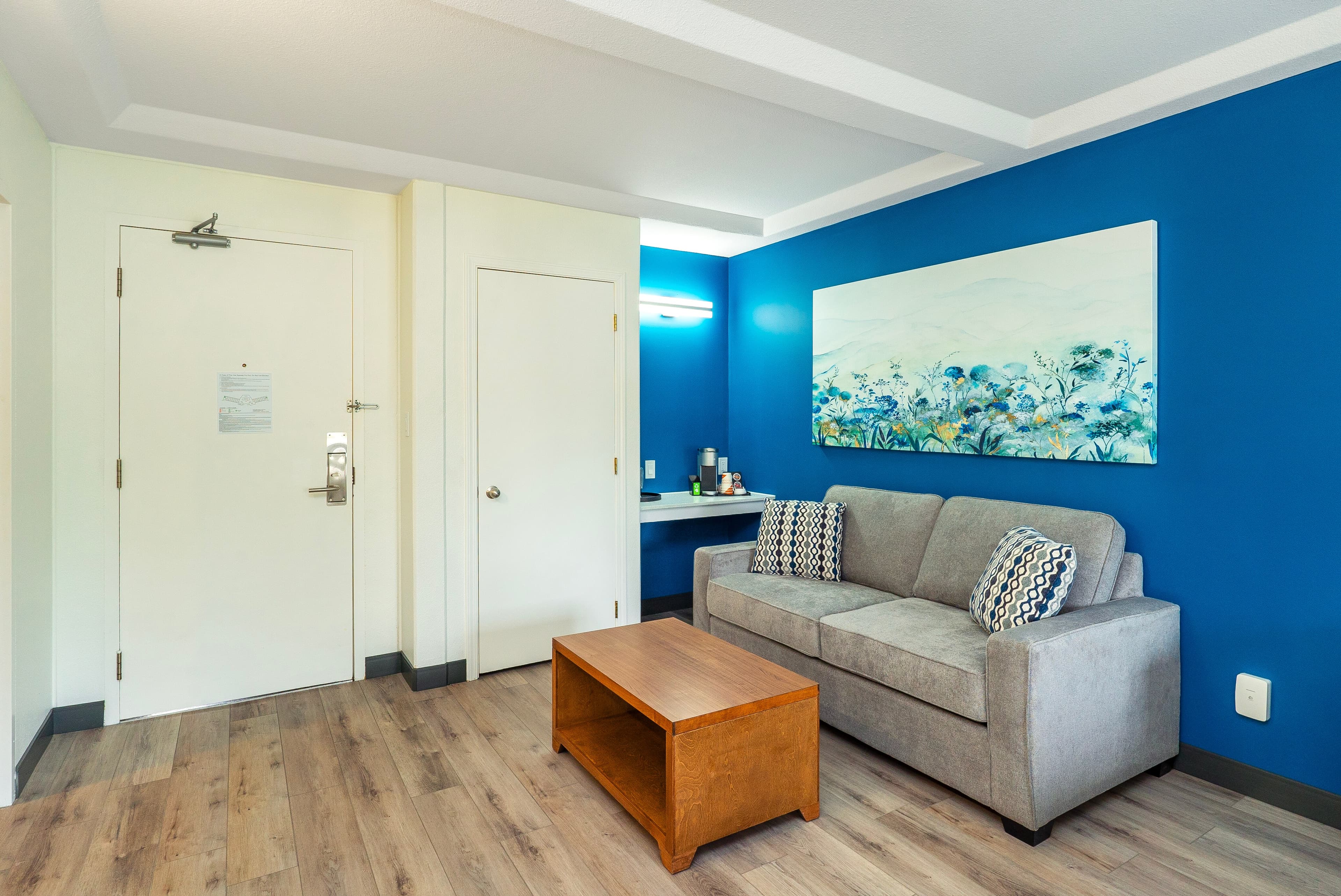 Quality Inn & Suites - Image 3