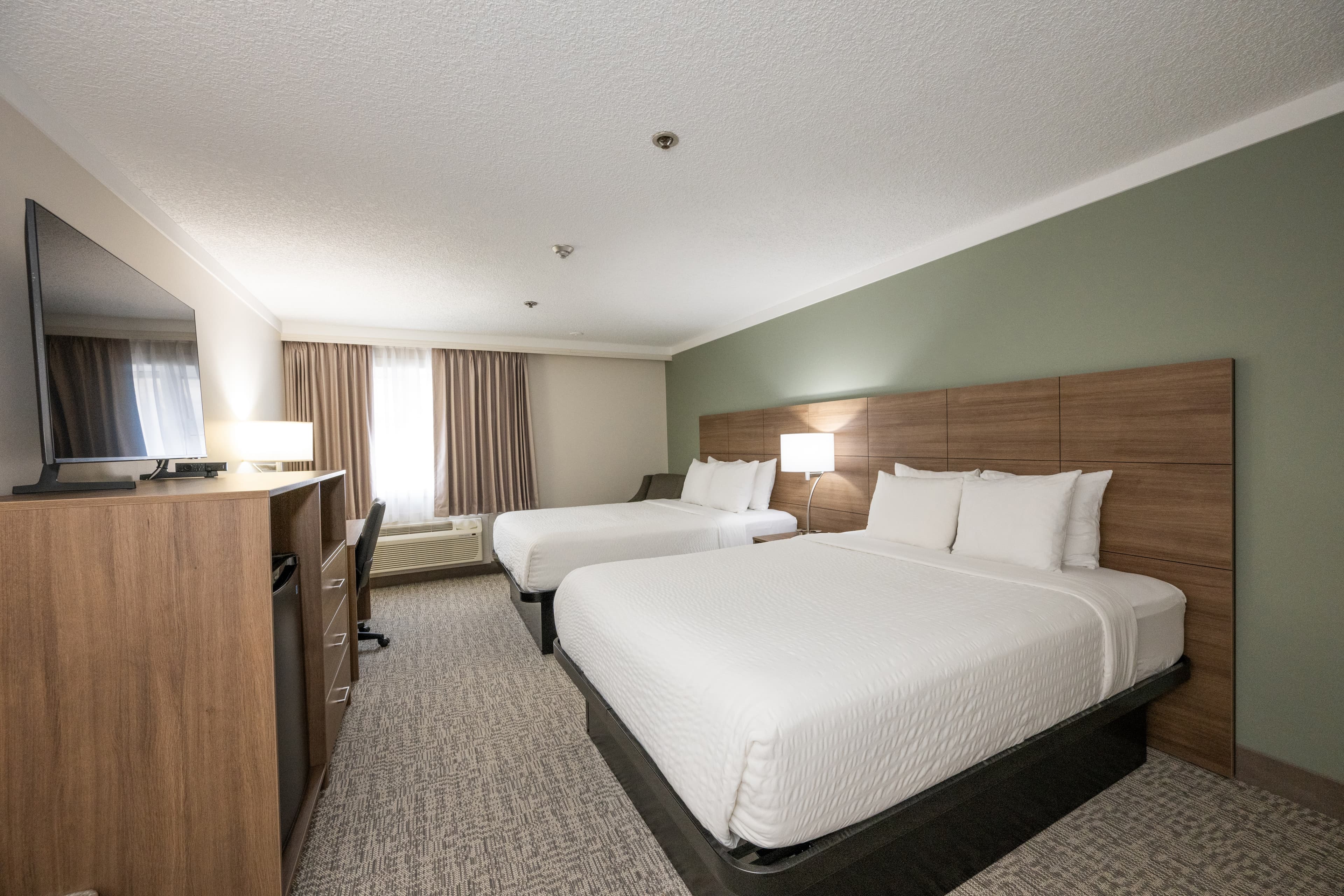 Quality Inn & Suites - Image 2