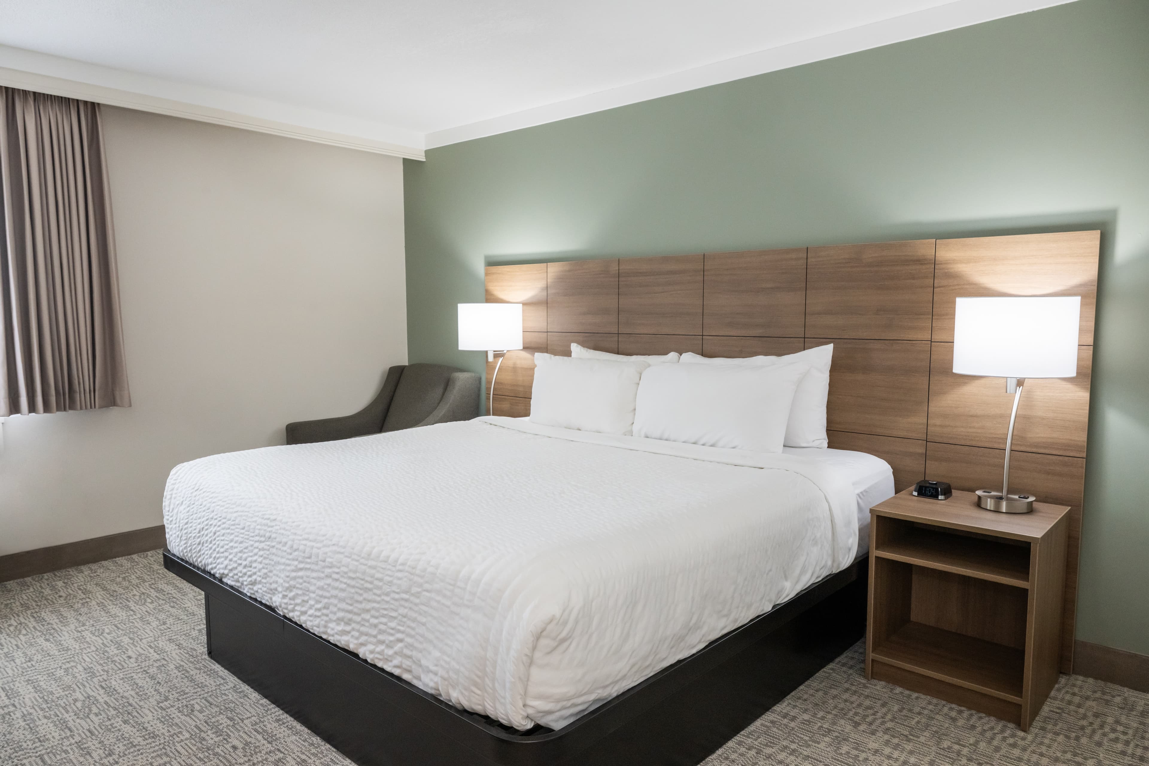 Quality Inn & Suites - Image 3