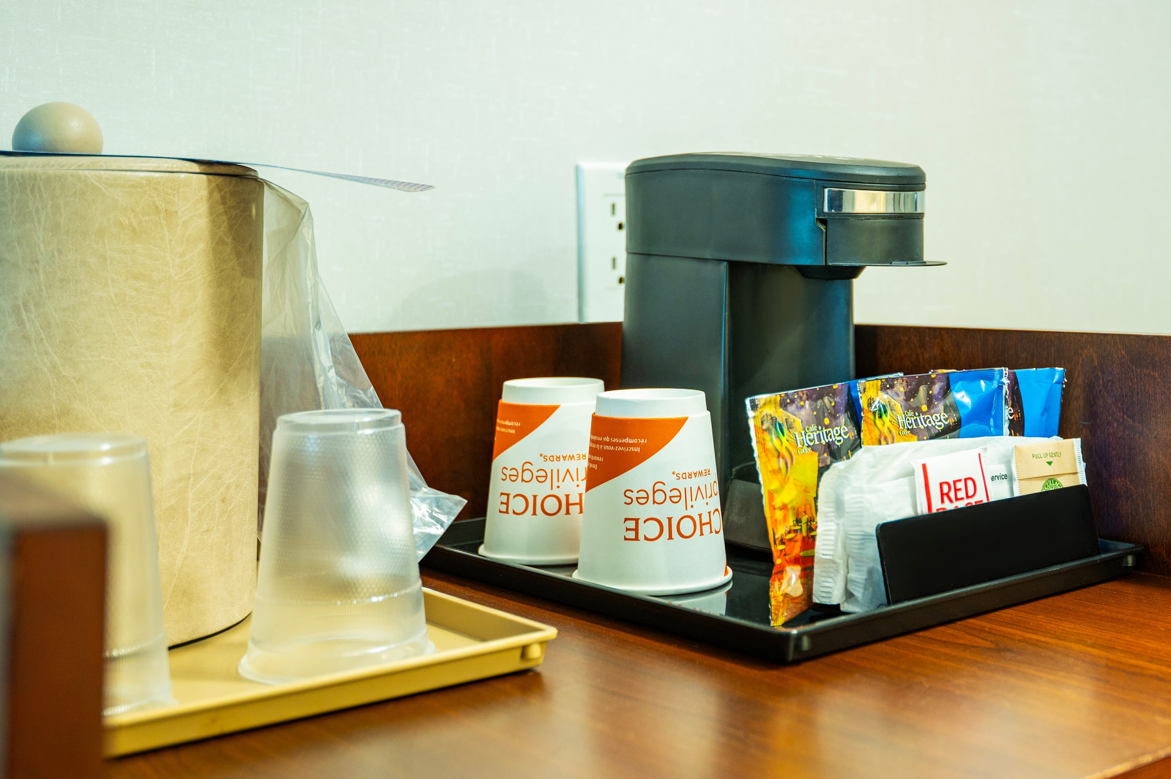 Comfort Inn & Conference Centre Toronto Airport - Image 3