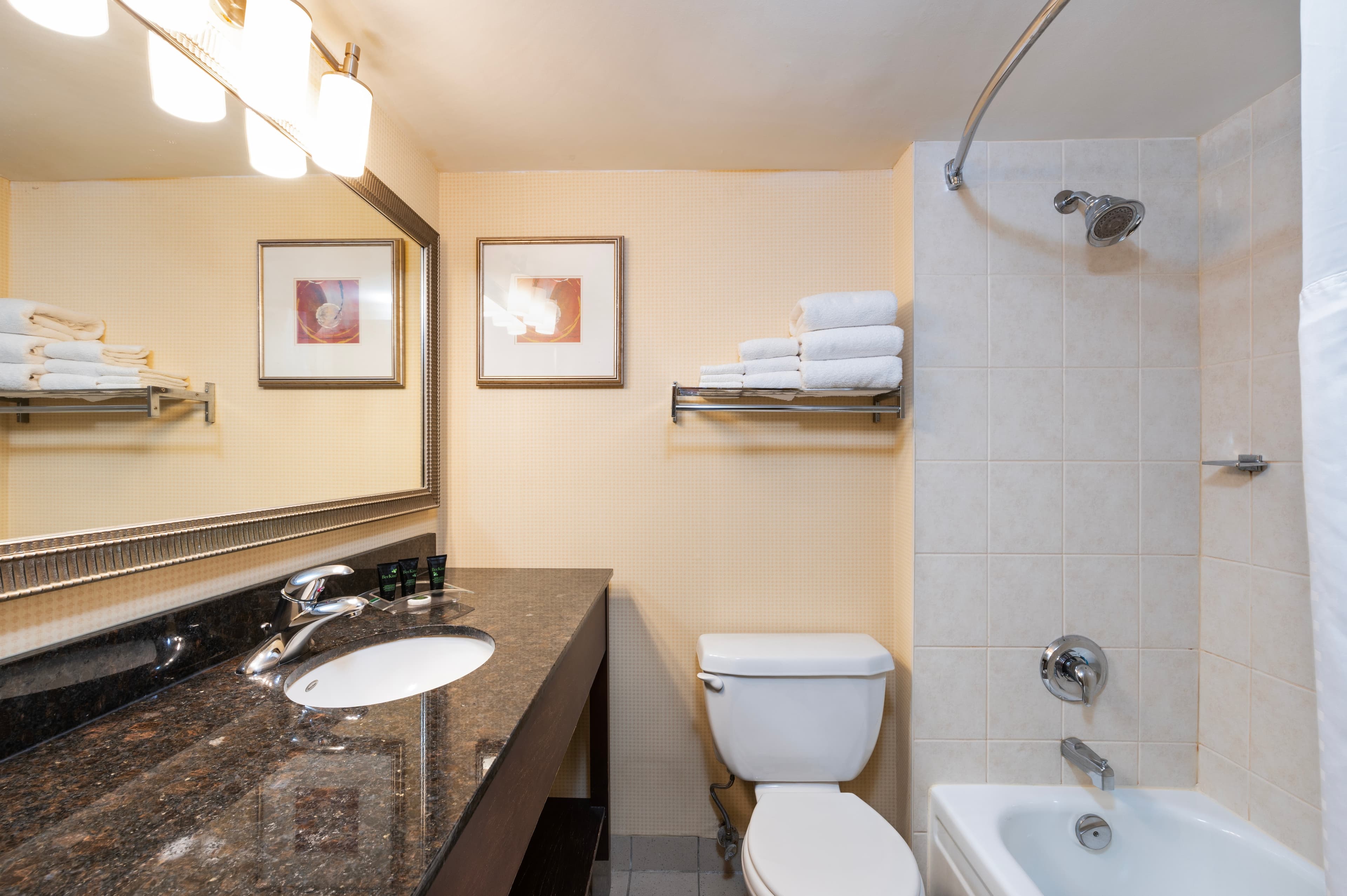 Allure Hotel & Conference Centre — 7