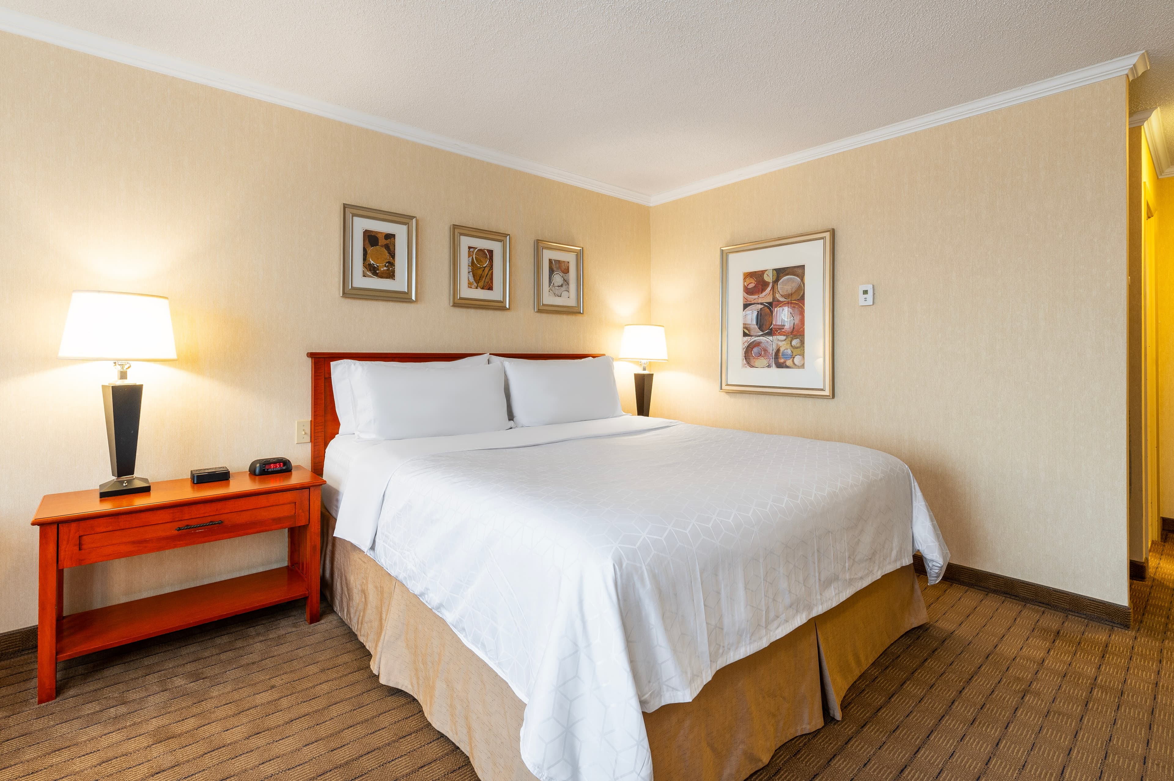Allure Hotel & Conference Centre — 20