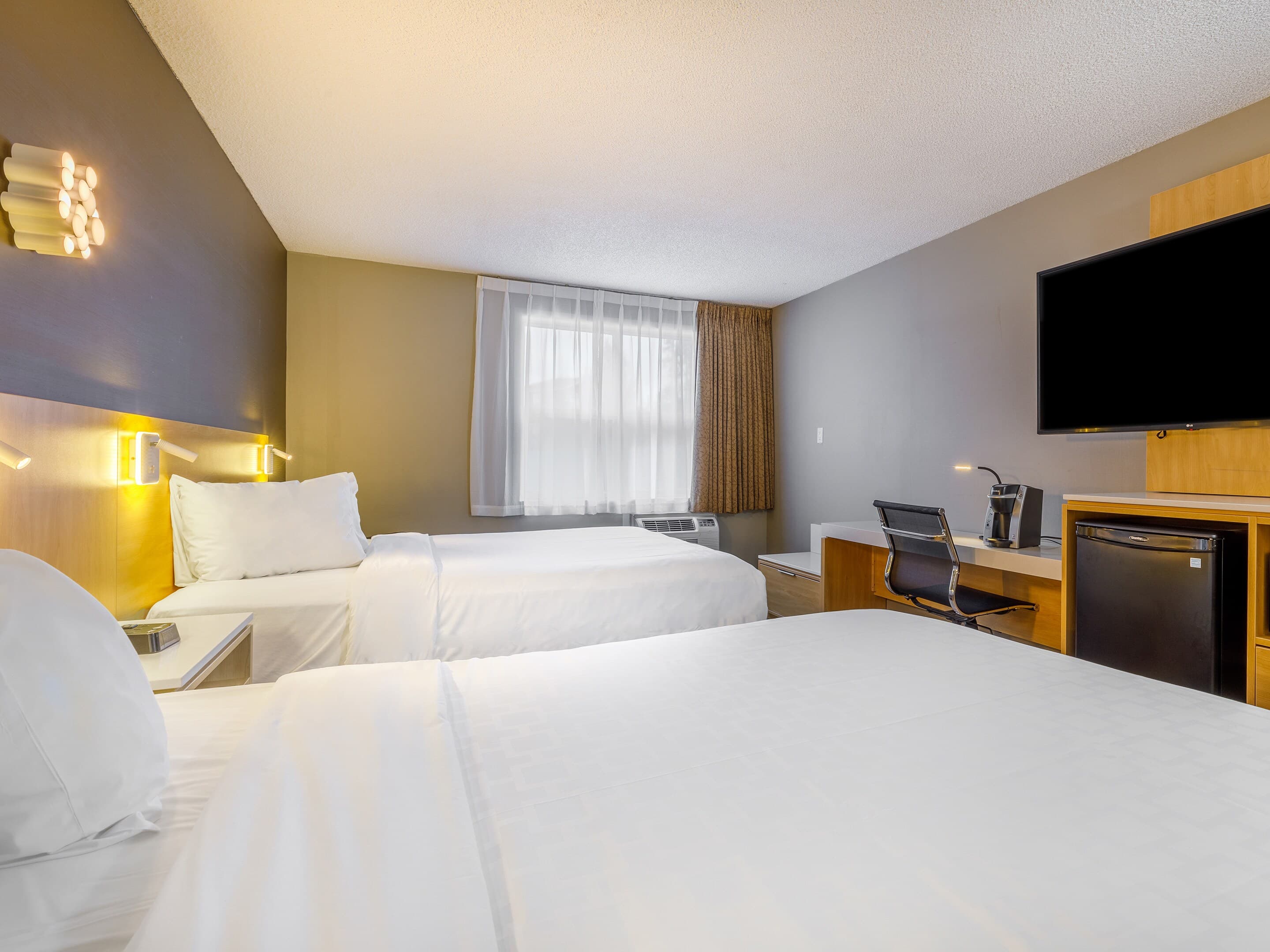 Clarion Pointe Quebec Airport — 19