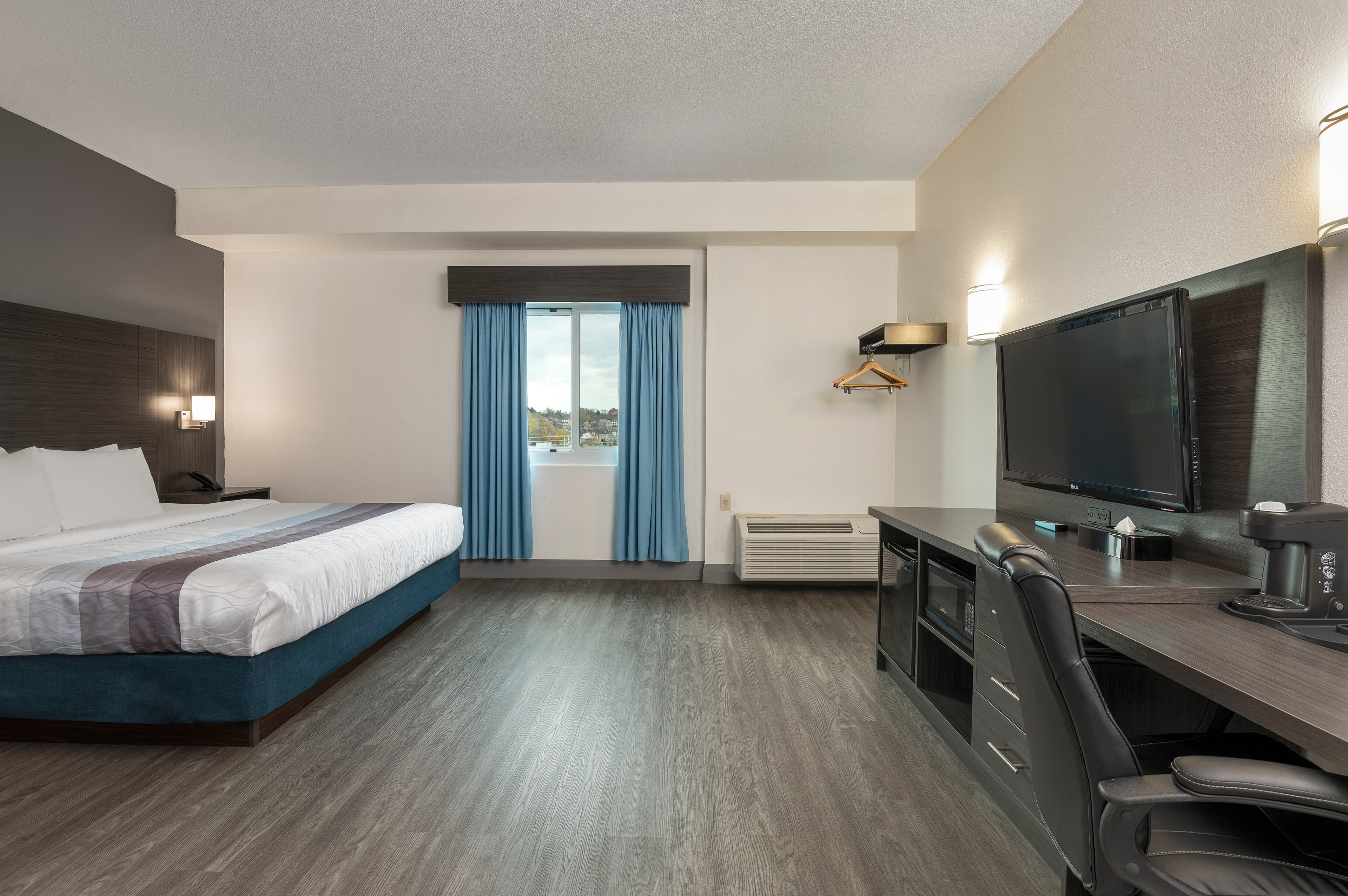 Comfort Hotel — 6