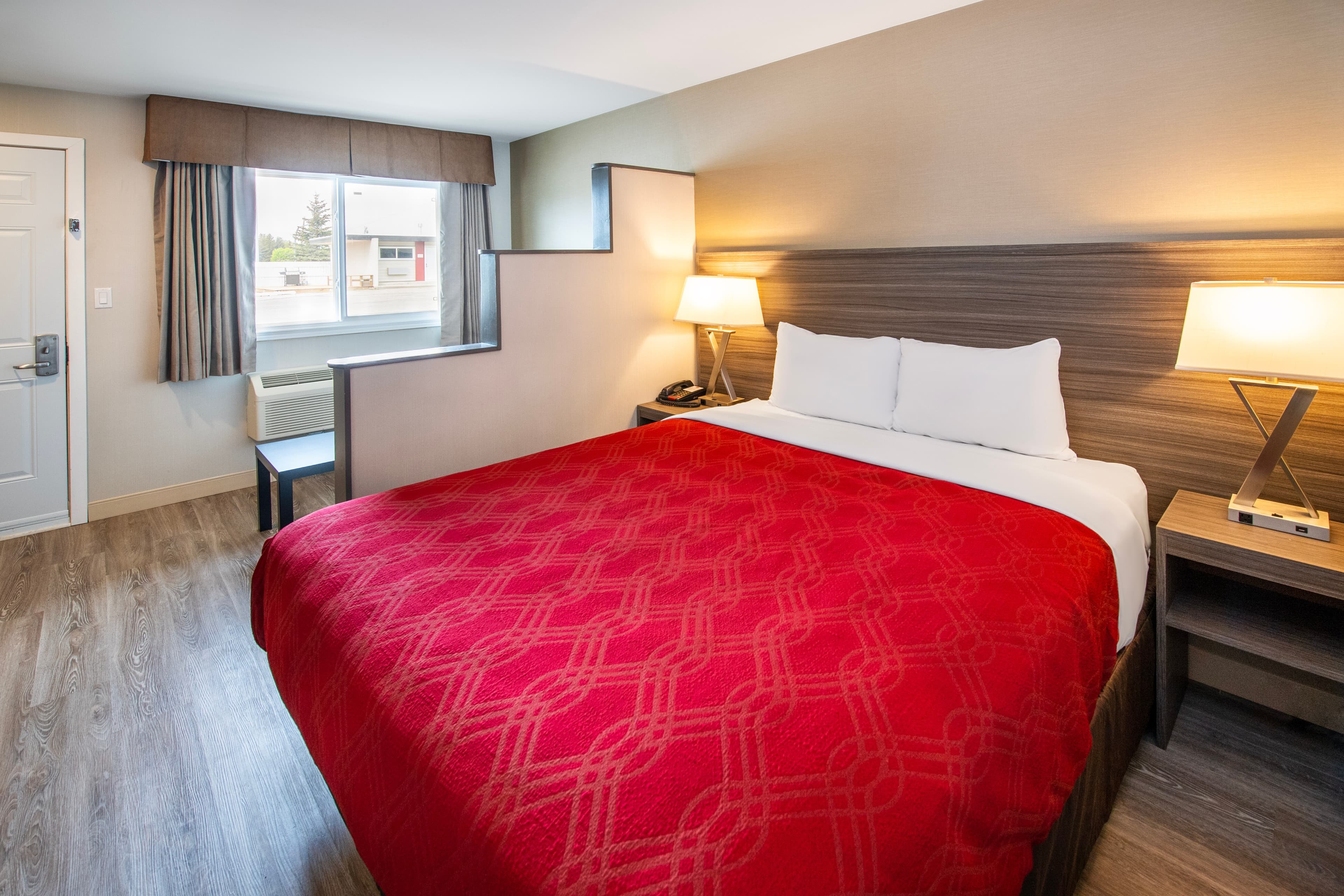 Econo Lodge Inn & Suites — 17