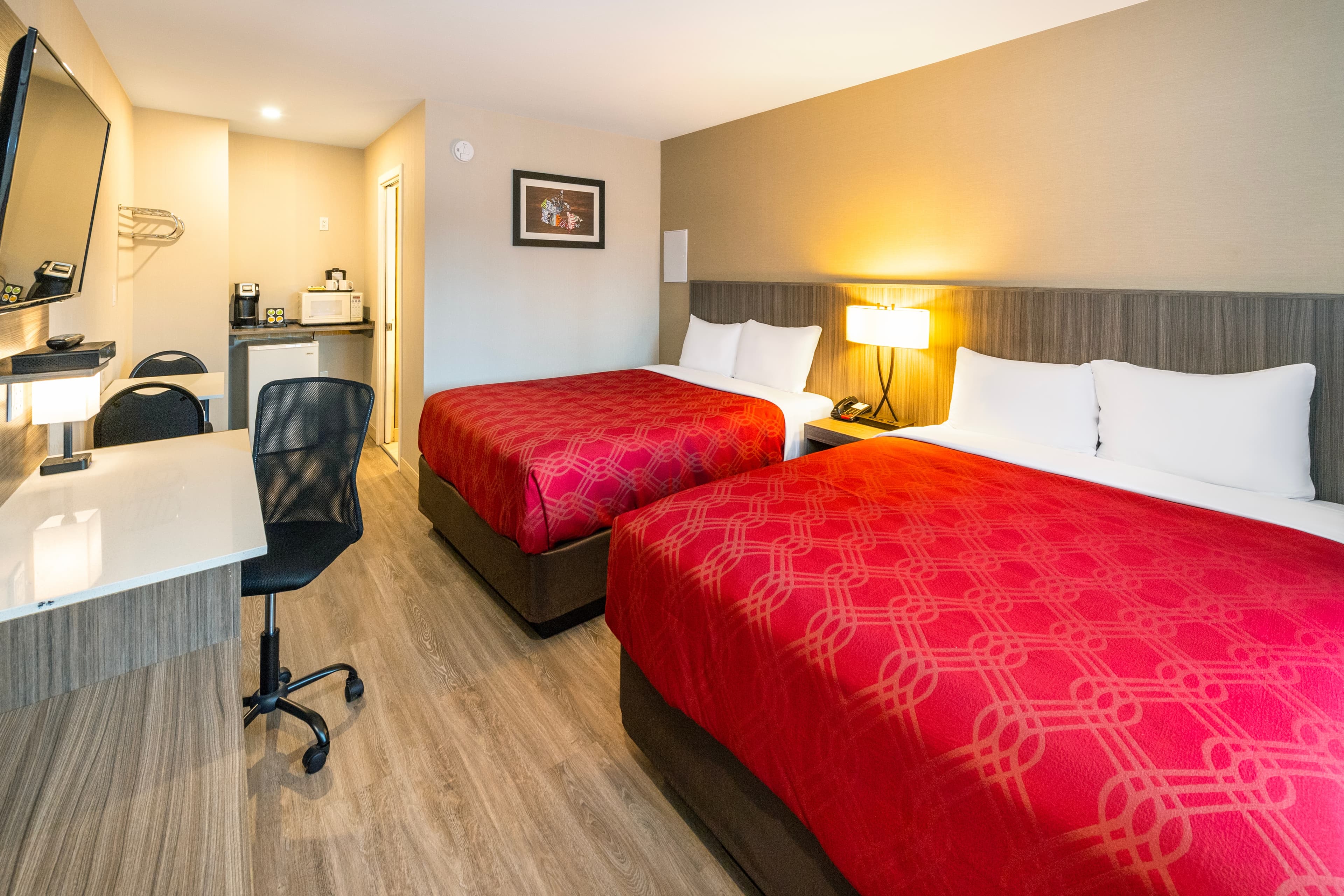 Econo Lodge Inn & Suites — 23