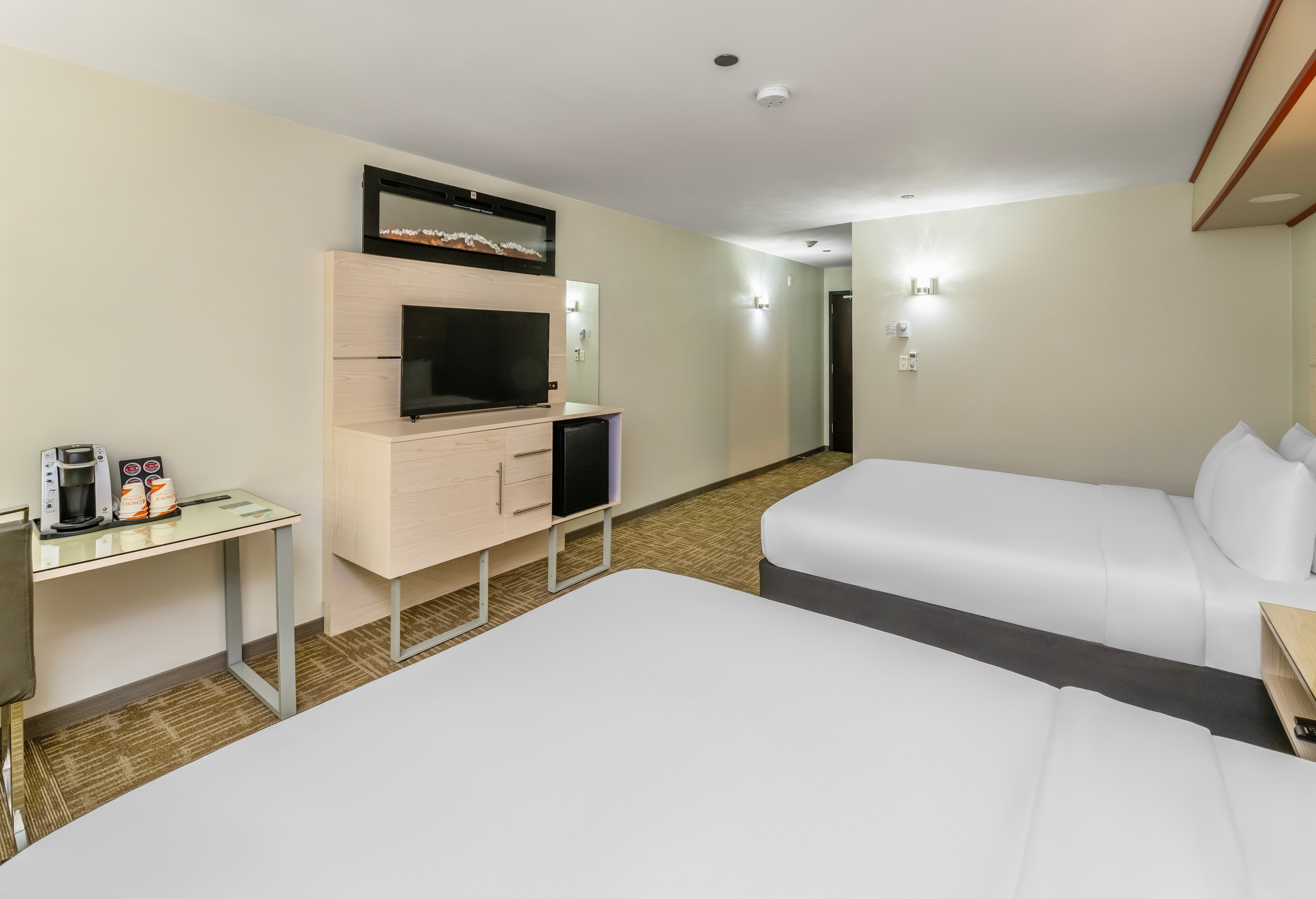 Quality Inn Sunshine Suites — 21