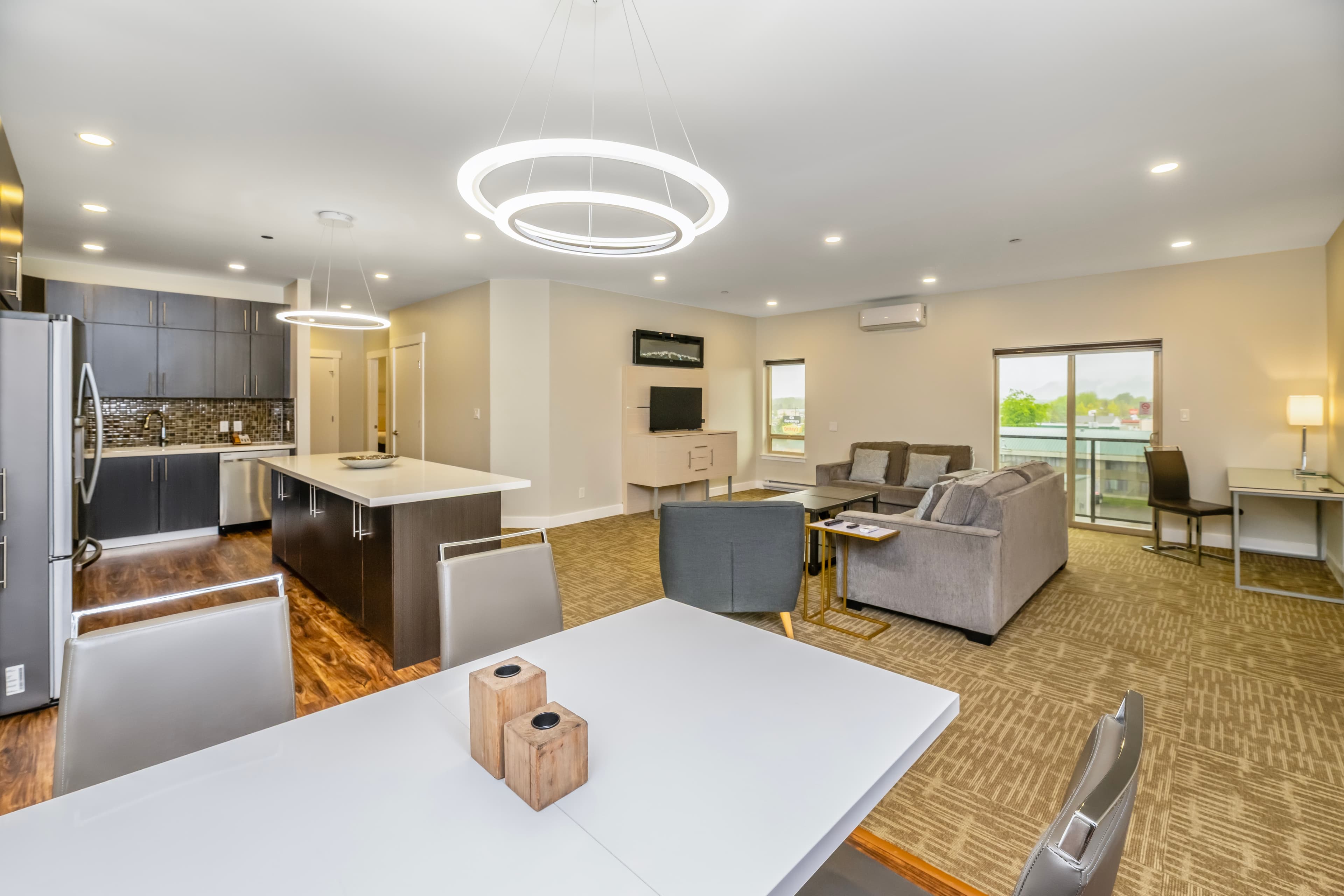 Quality Inn Sunshine Suites — 24