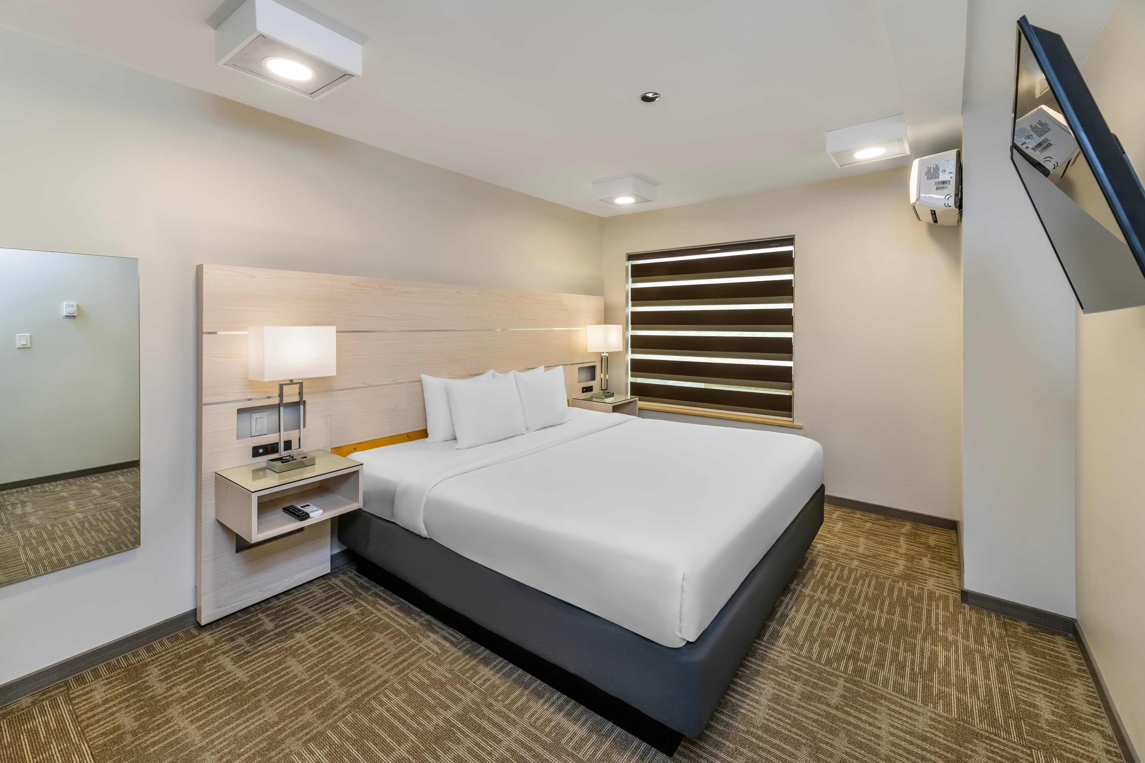 Quality Inn Sunshine Suites — 34