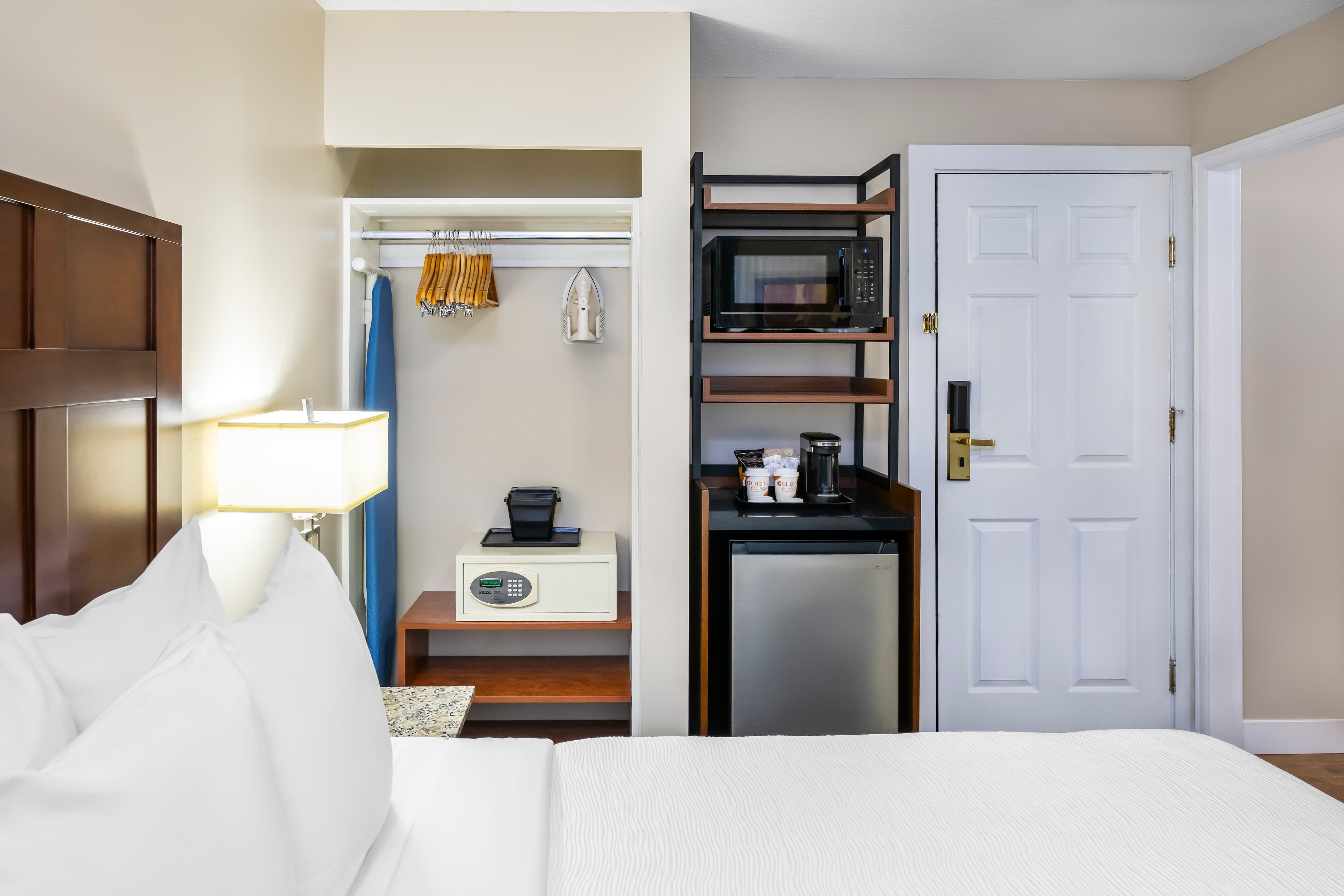Quality Inn & Suites - Image 4