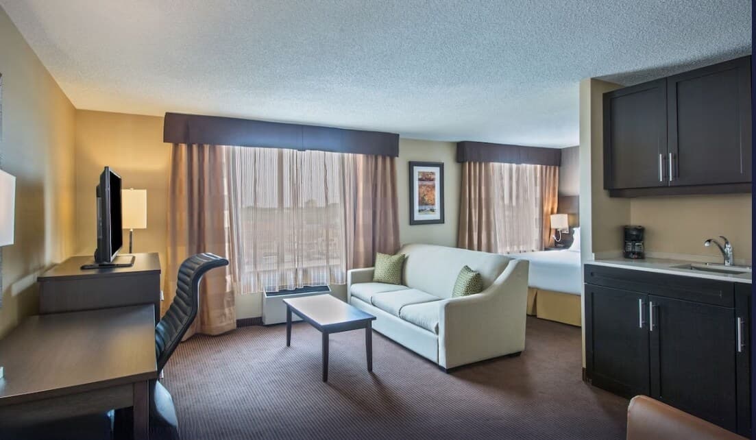 Quality Inn & Suites Regina Downtown — 16