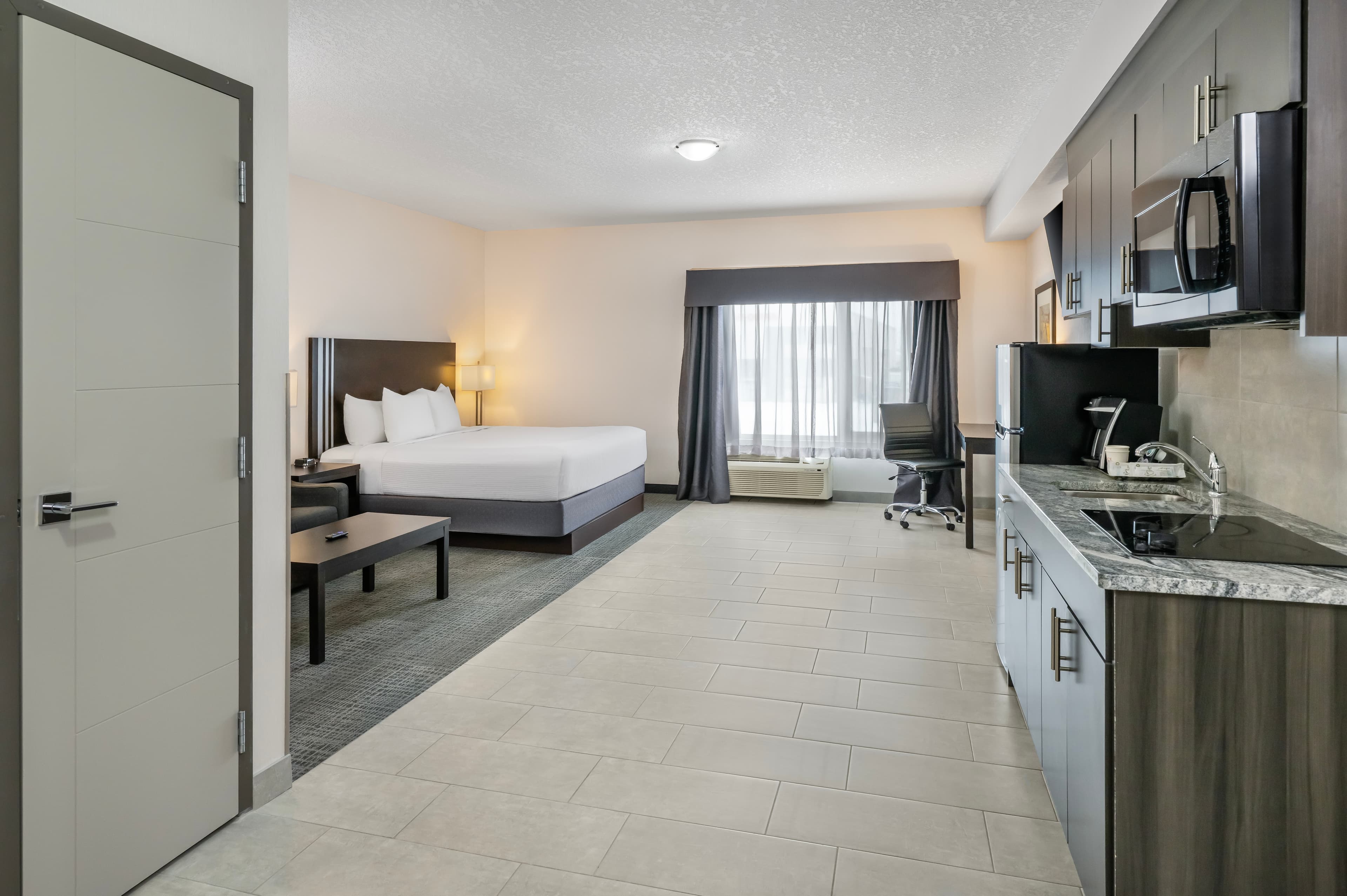 Park Inn by Radisson Edmonton Airport — 9