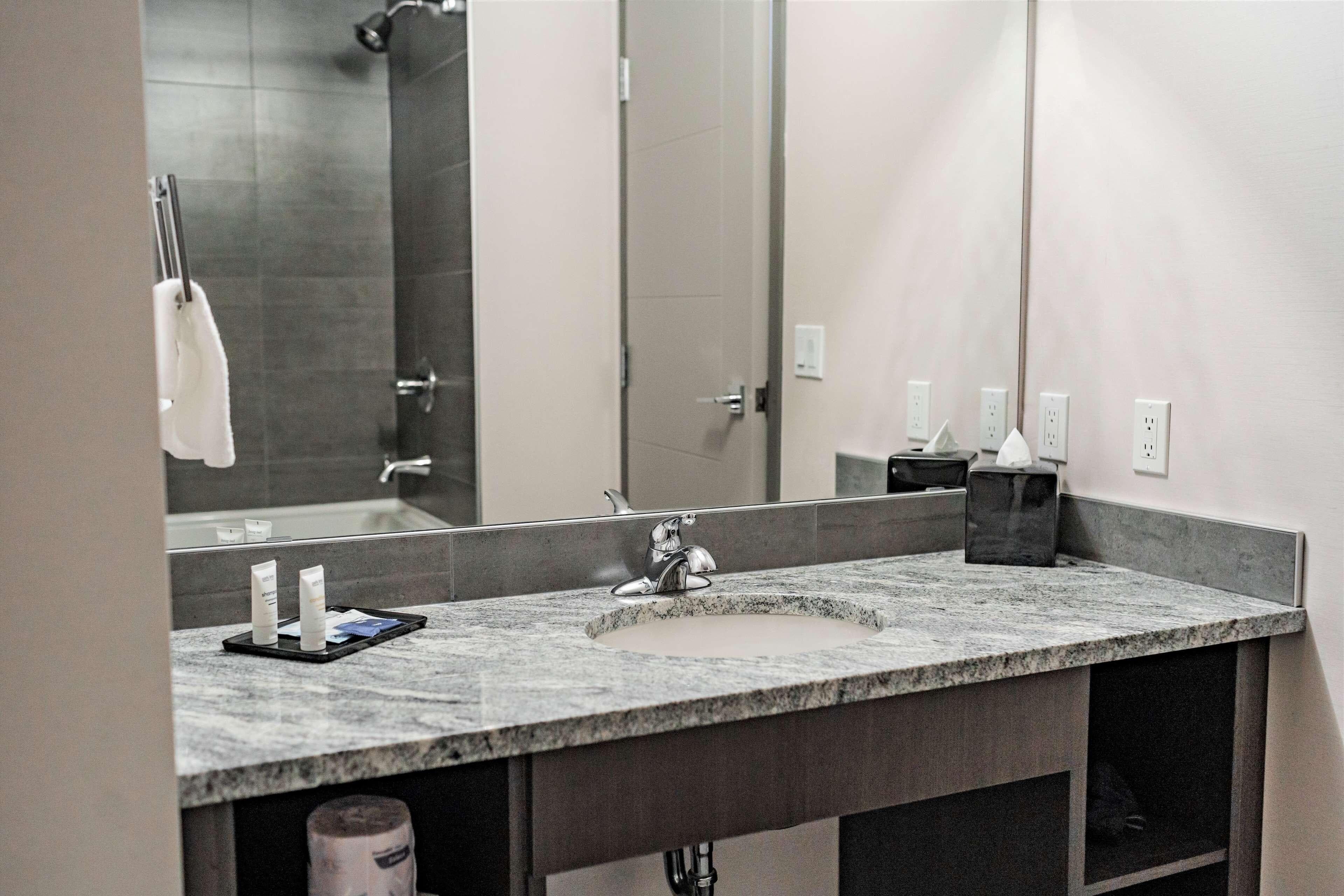 Park Inn by Radisson Edmonton Airport — 10