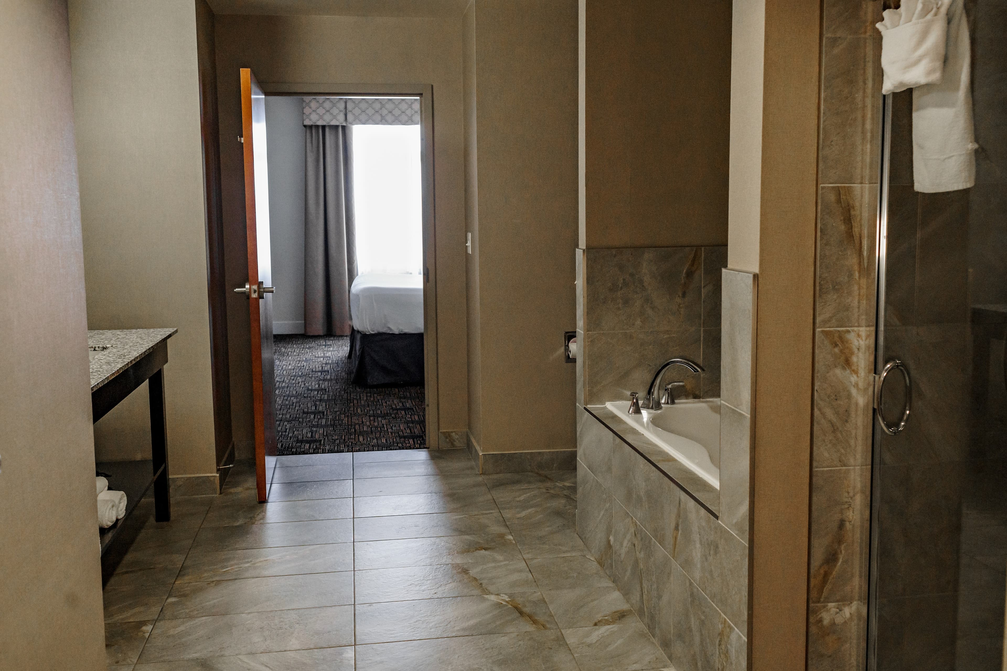 Radisson Hotel Edmonton Airport — 13