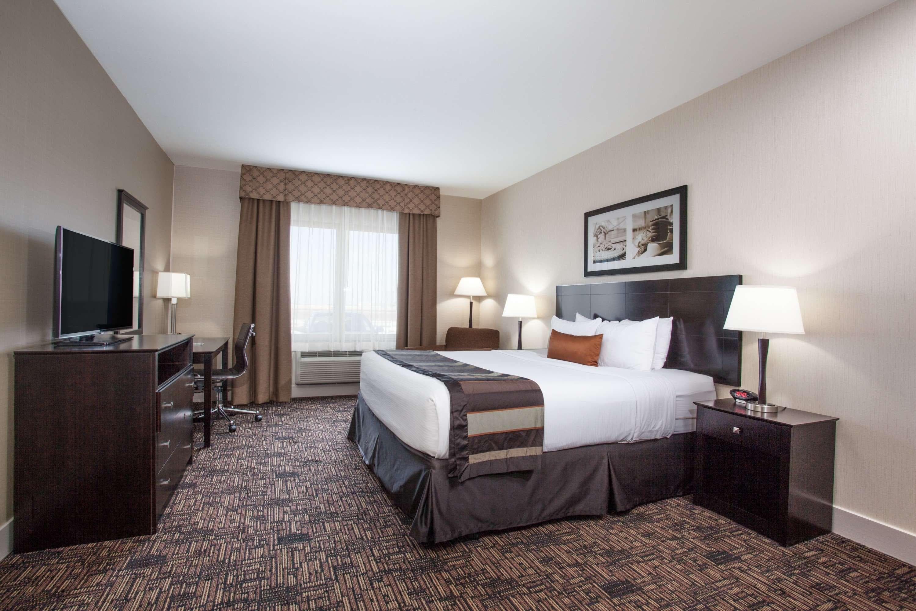 Radisson Hotel Edmonton Airport - Image 4