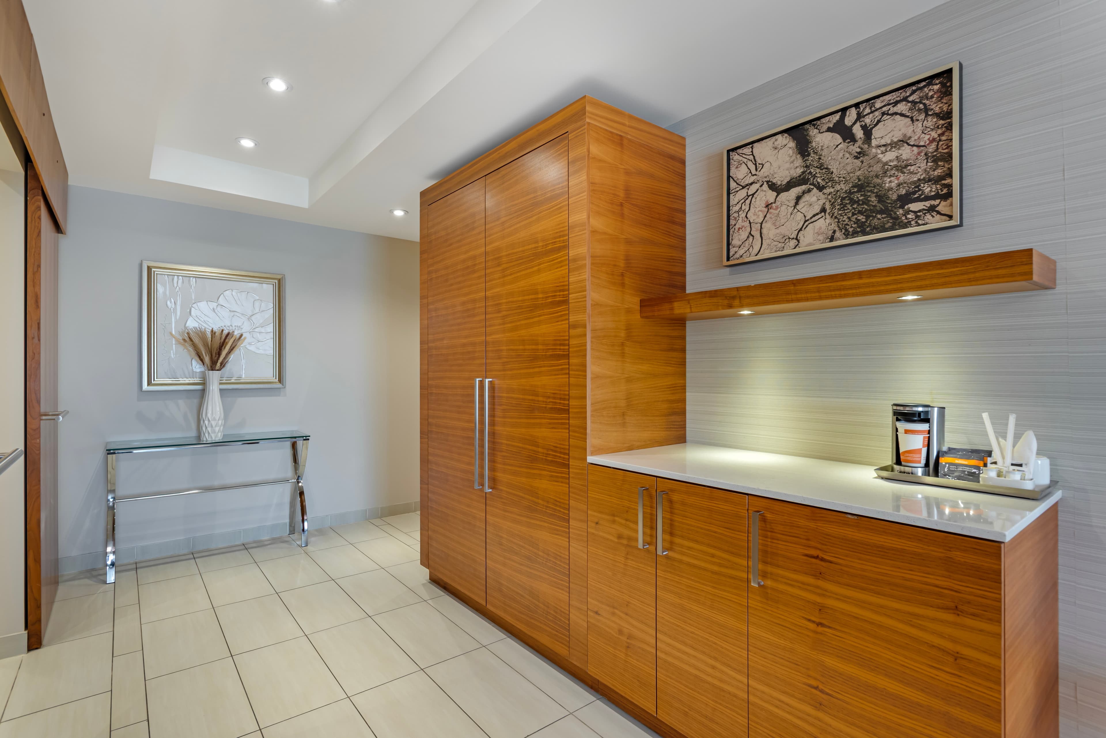 Radisson Hotel & Conference Centre Calgary Airport — 16