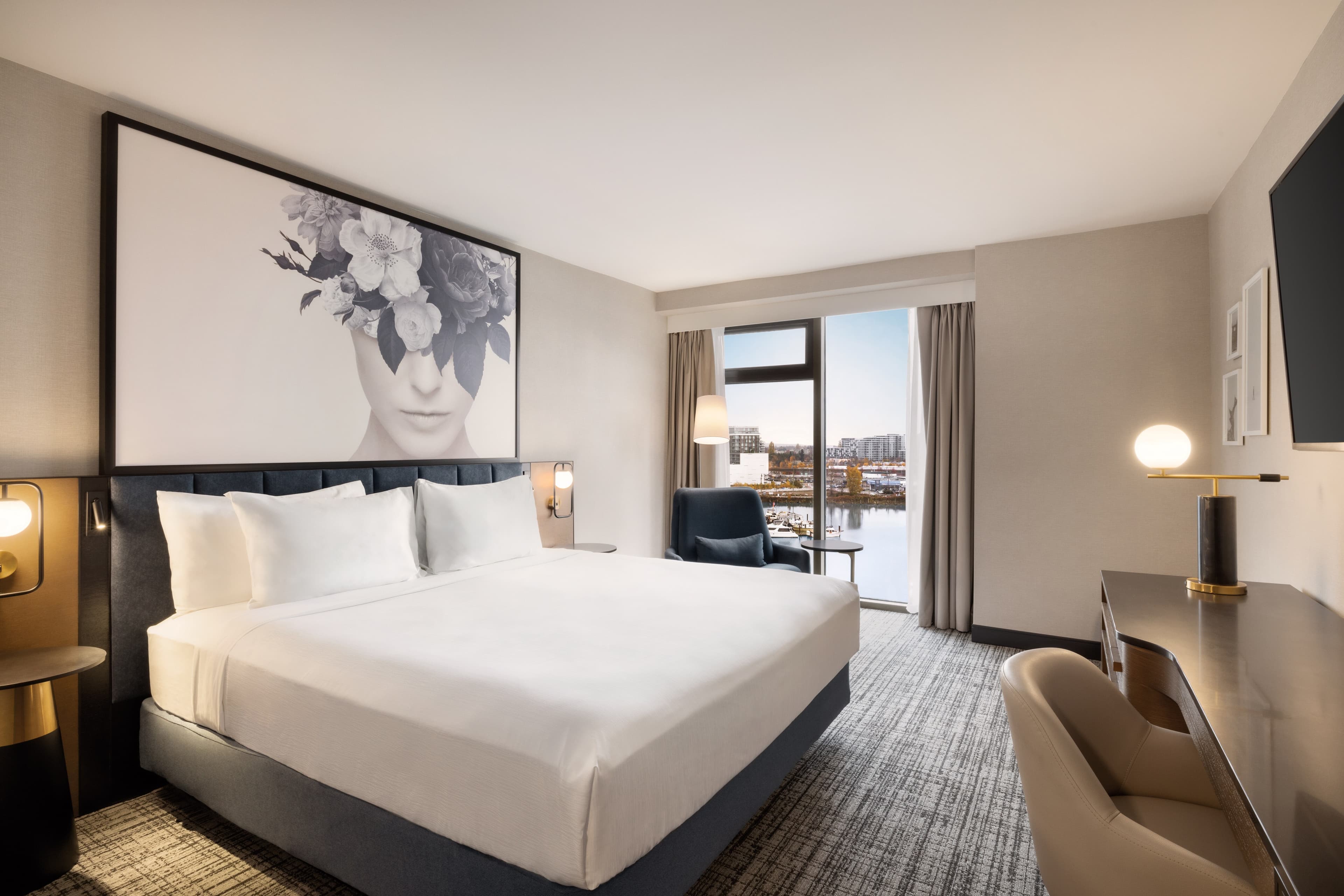 Radisson Blu Vancouver Airport Hotel & Marina — 6