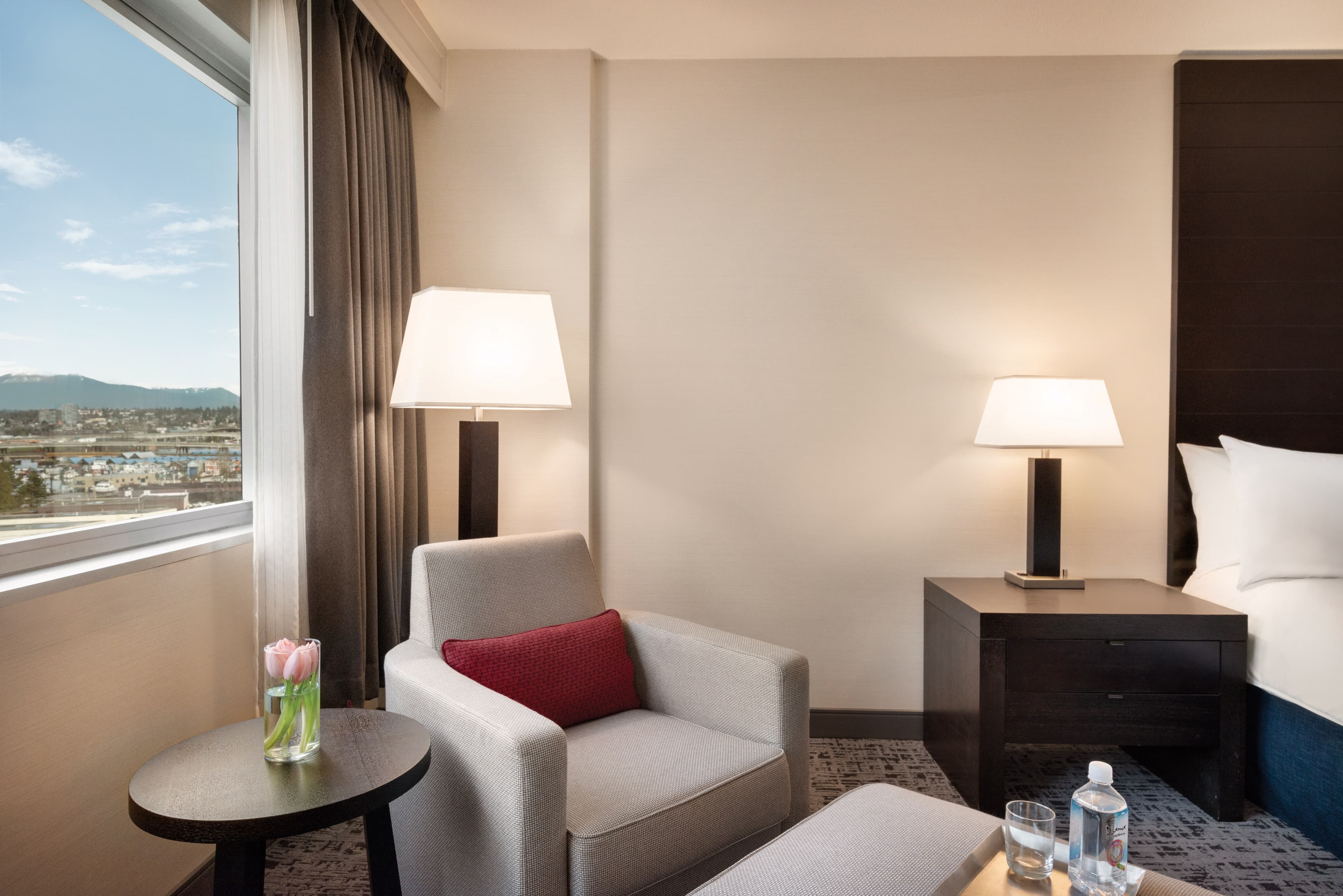 Radisson Hotel Vancouver Airport - Image 4