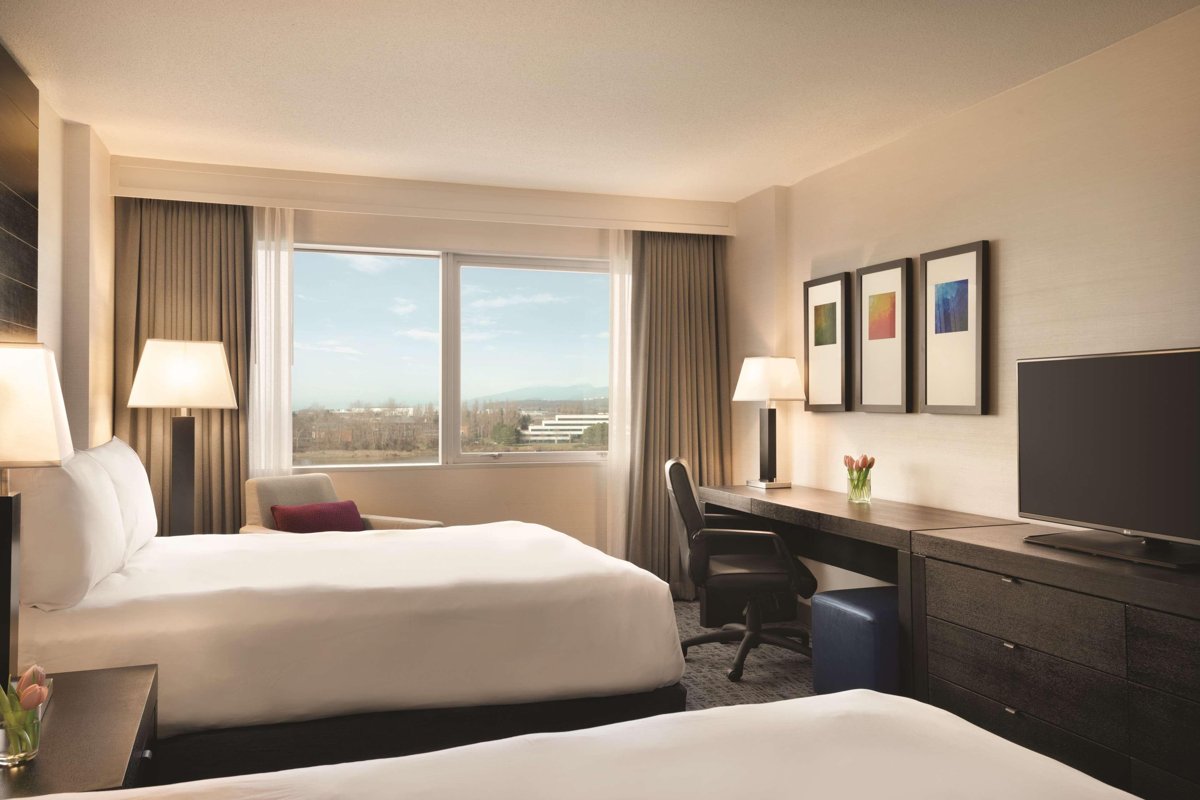 Radisson Hotel Vancouver Airport — 31