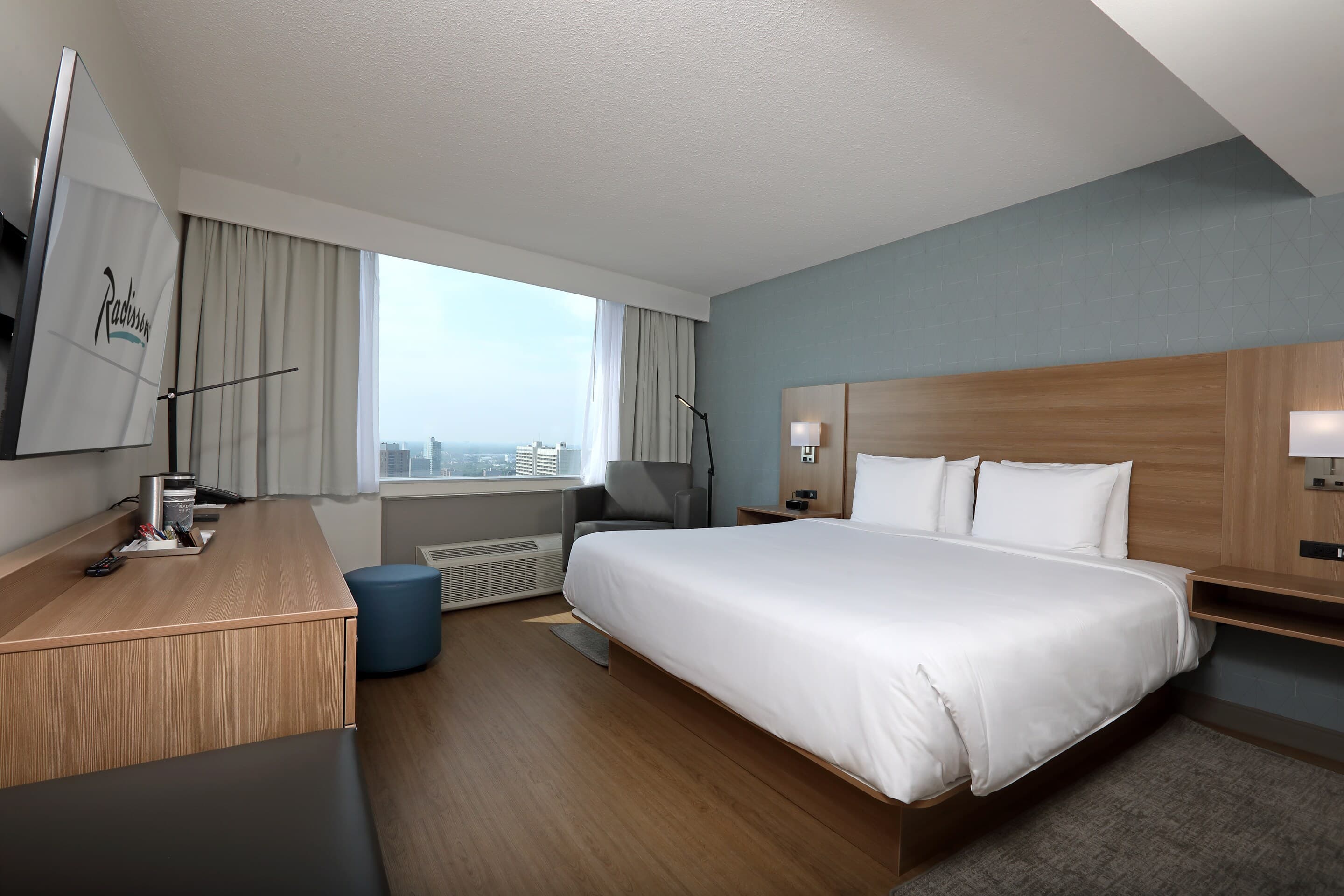 Radisson Hotel Winnipeg Downtown — 7