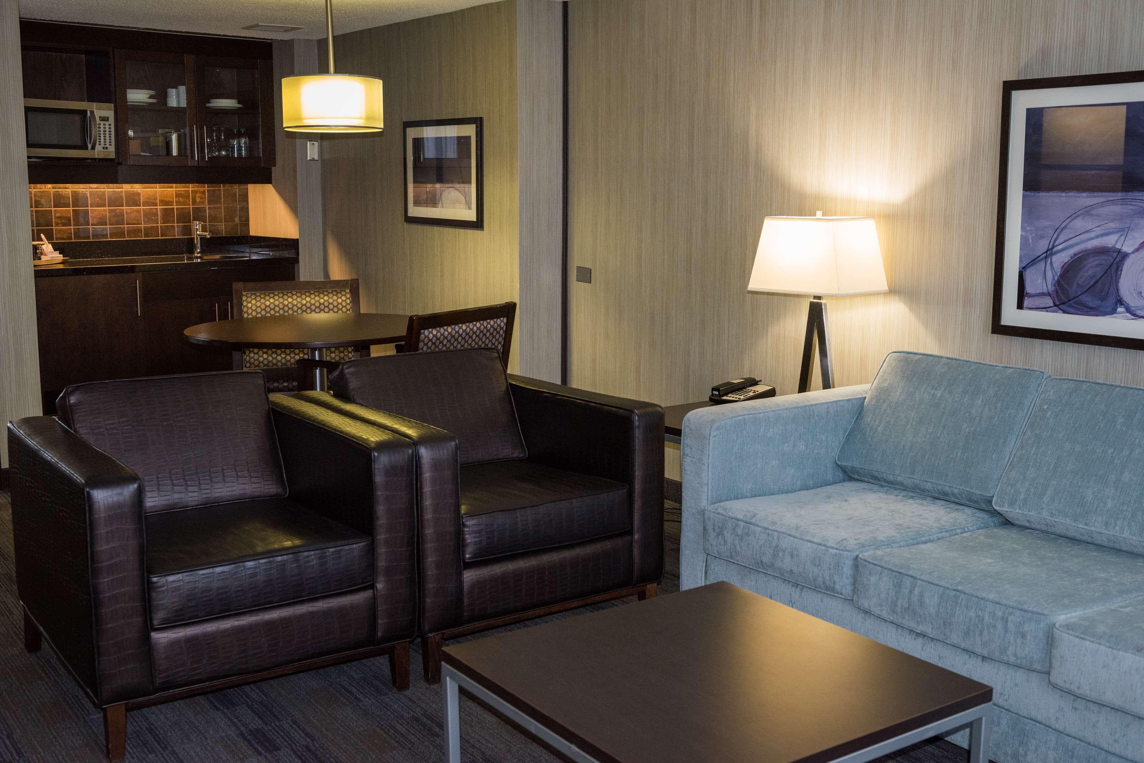 Radisson Hotel Winnipeg Downtown — 17