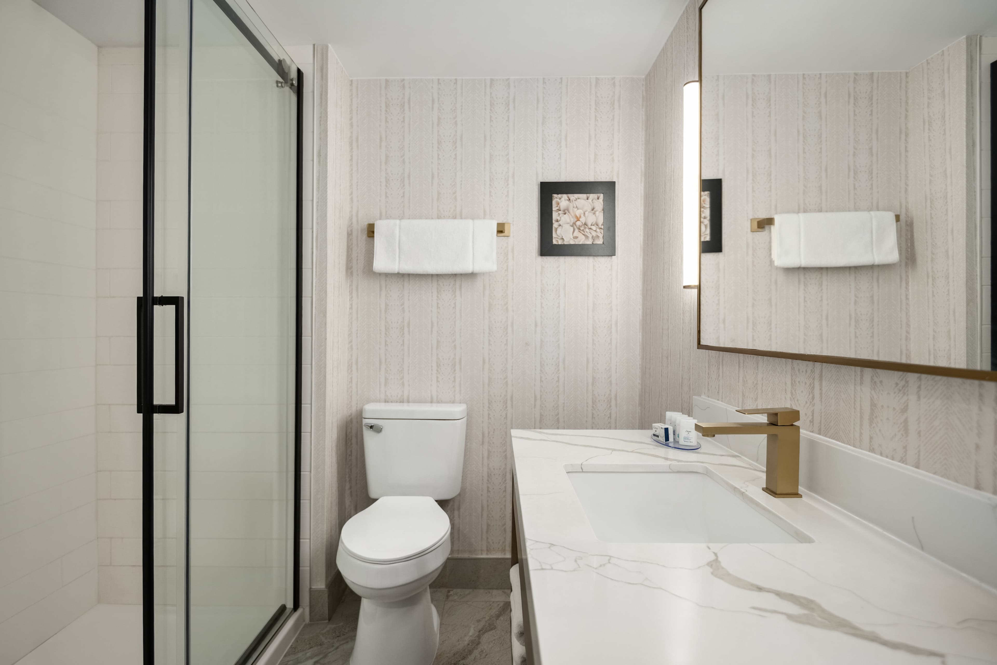 Radisson Hotel Montreal Airport — 10
