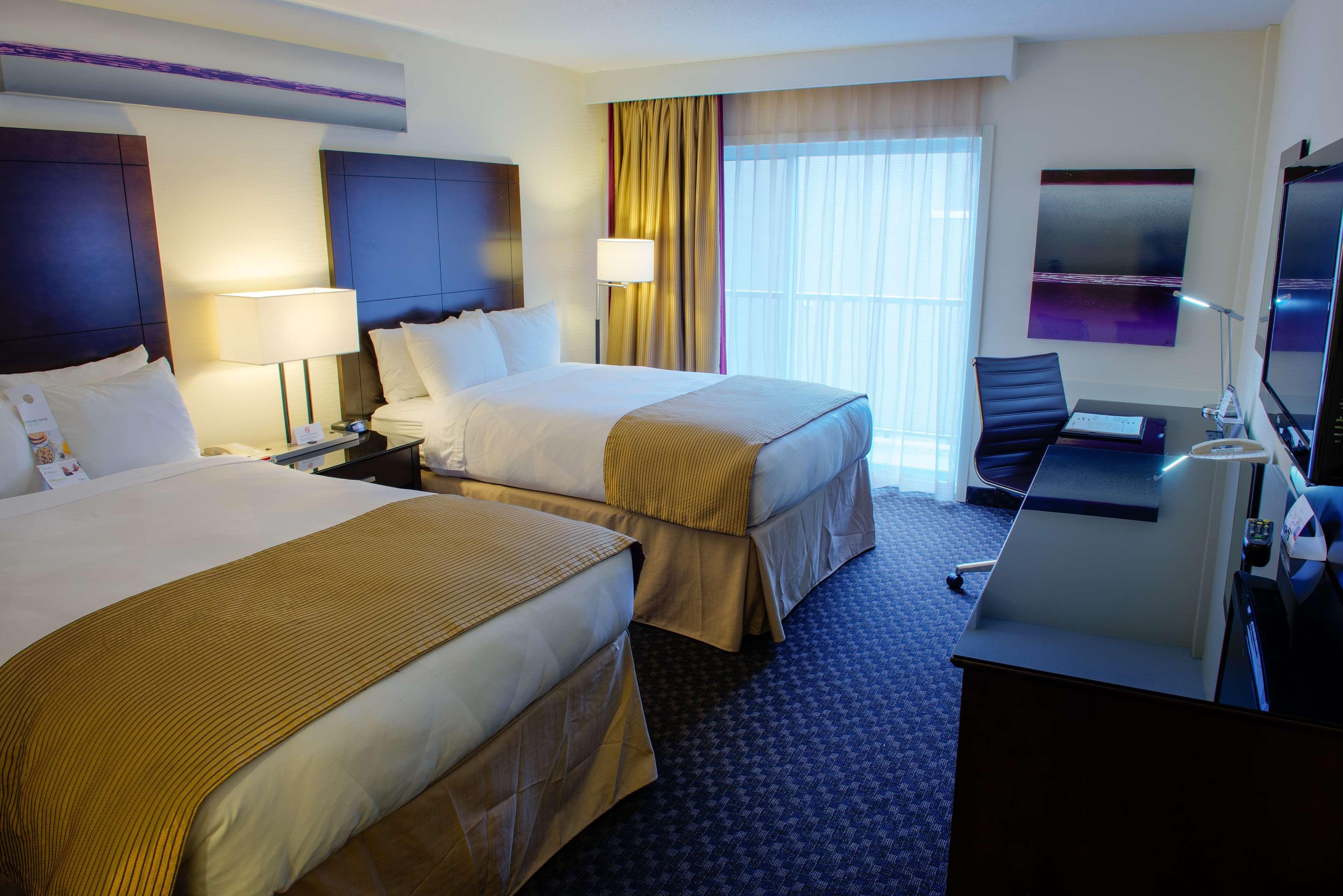 Radisson Hotel Sudbury - Image 2