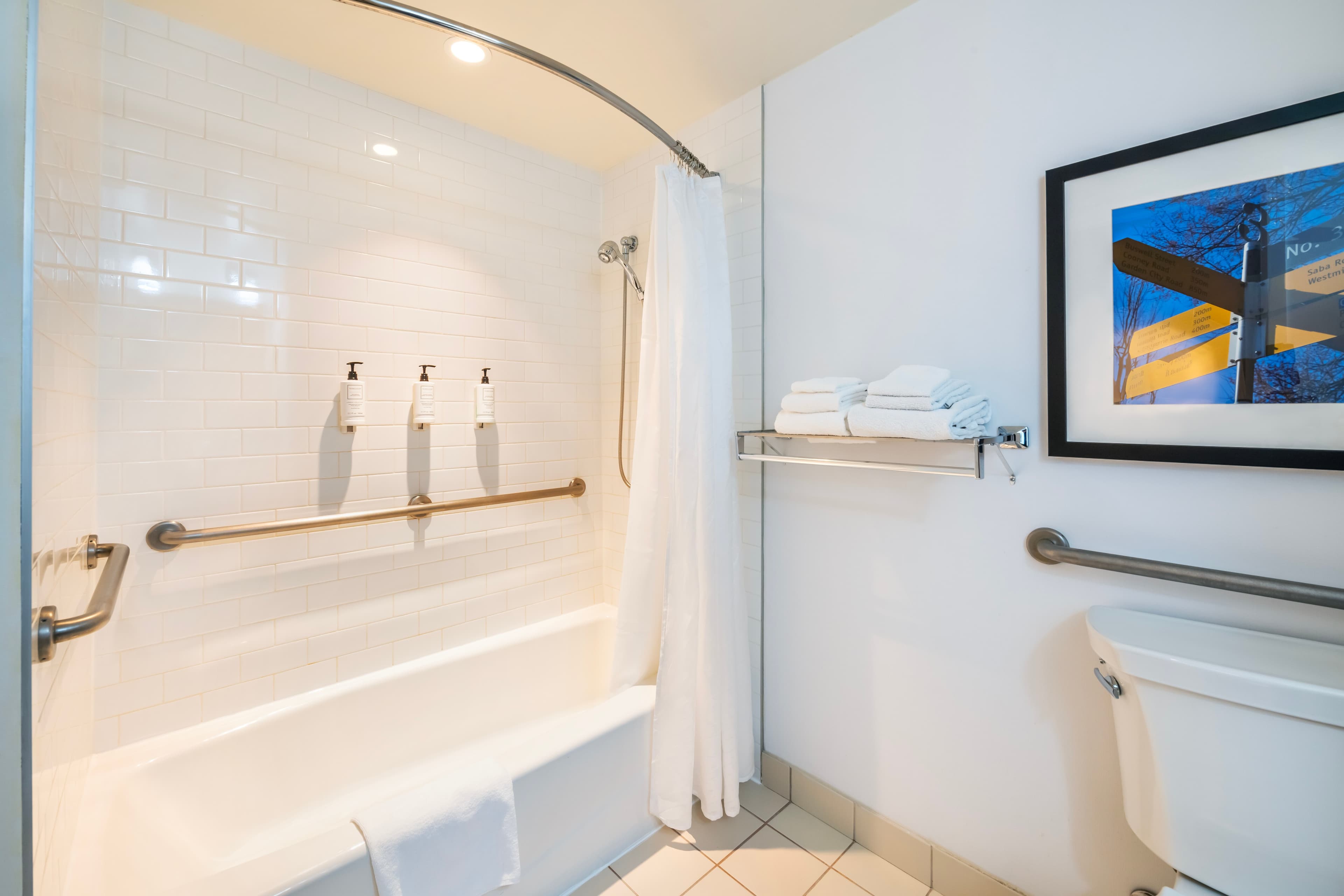 Grand Park Hotel Vancouver Airport, an Ascend Collection Hotel - Image 3