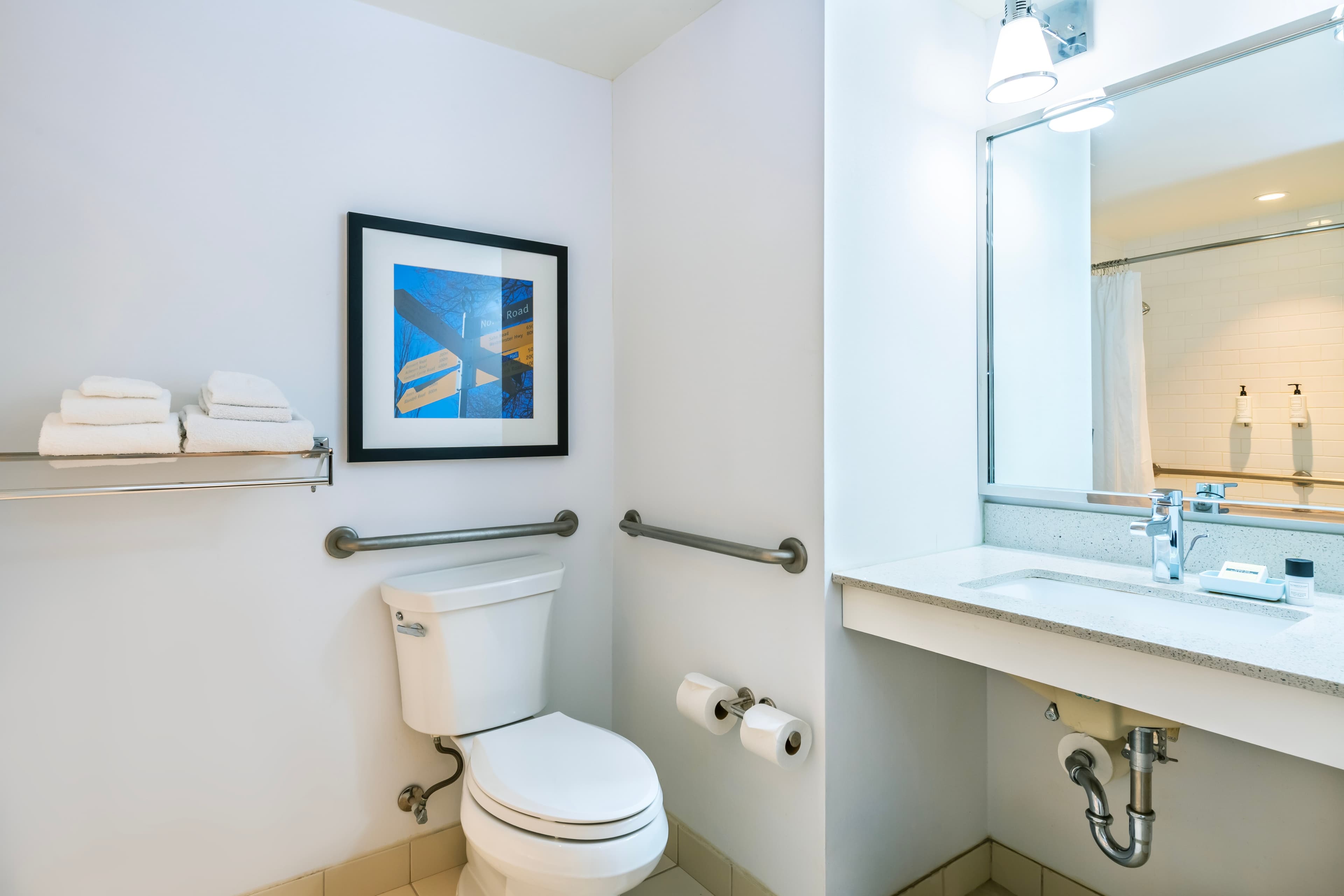 Grand Park Hotel Vancouver Airport, an Ascend Collection Hotel - Image 4
