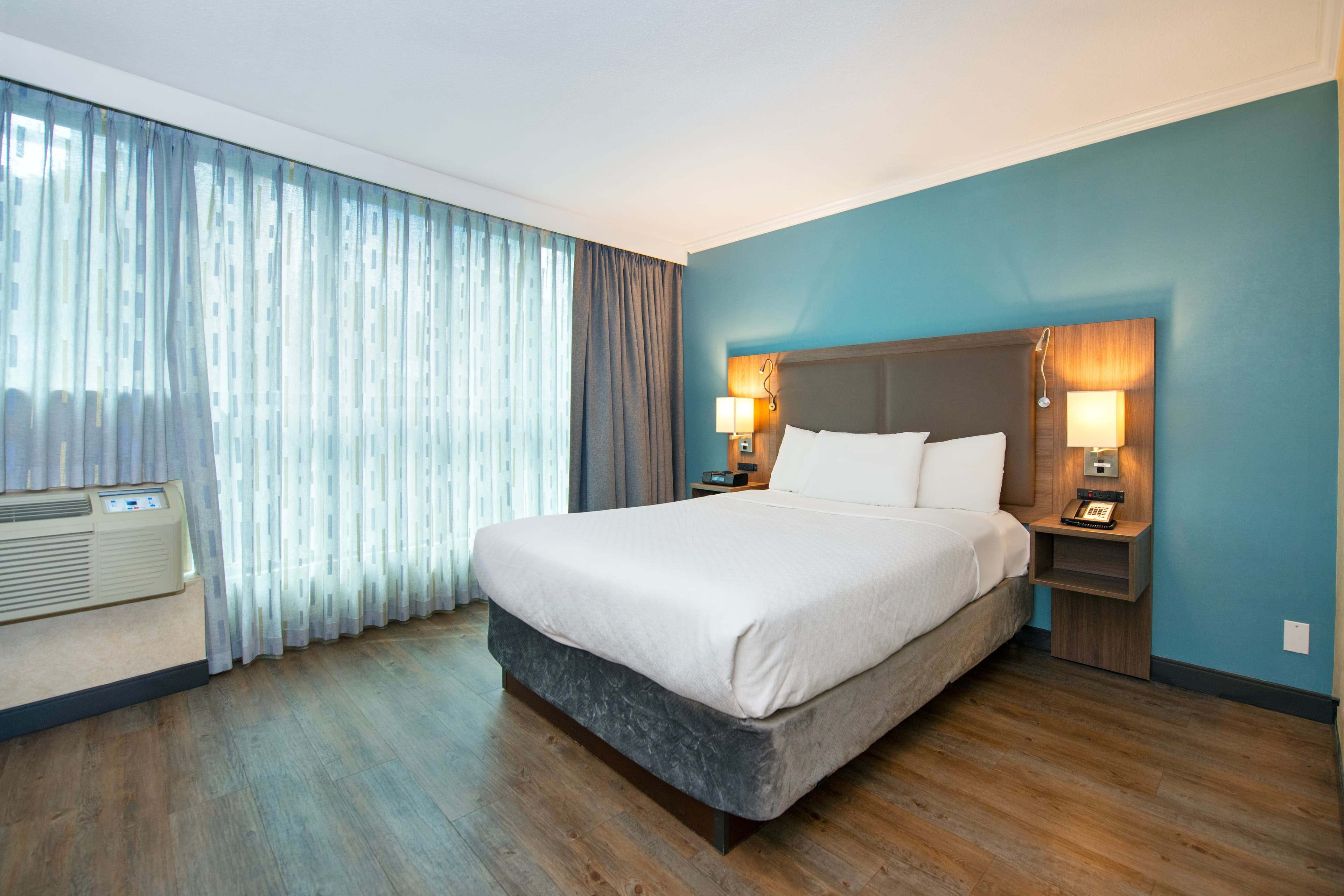 Grand Park Hotel & Suites Downtown Vancouver, an Ascend Collection Hotel — 10