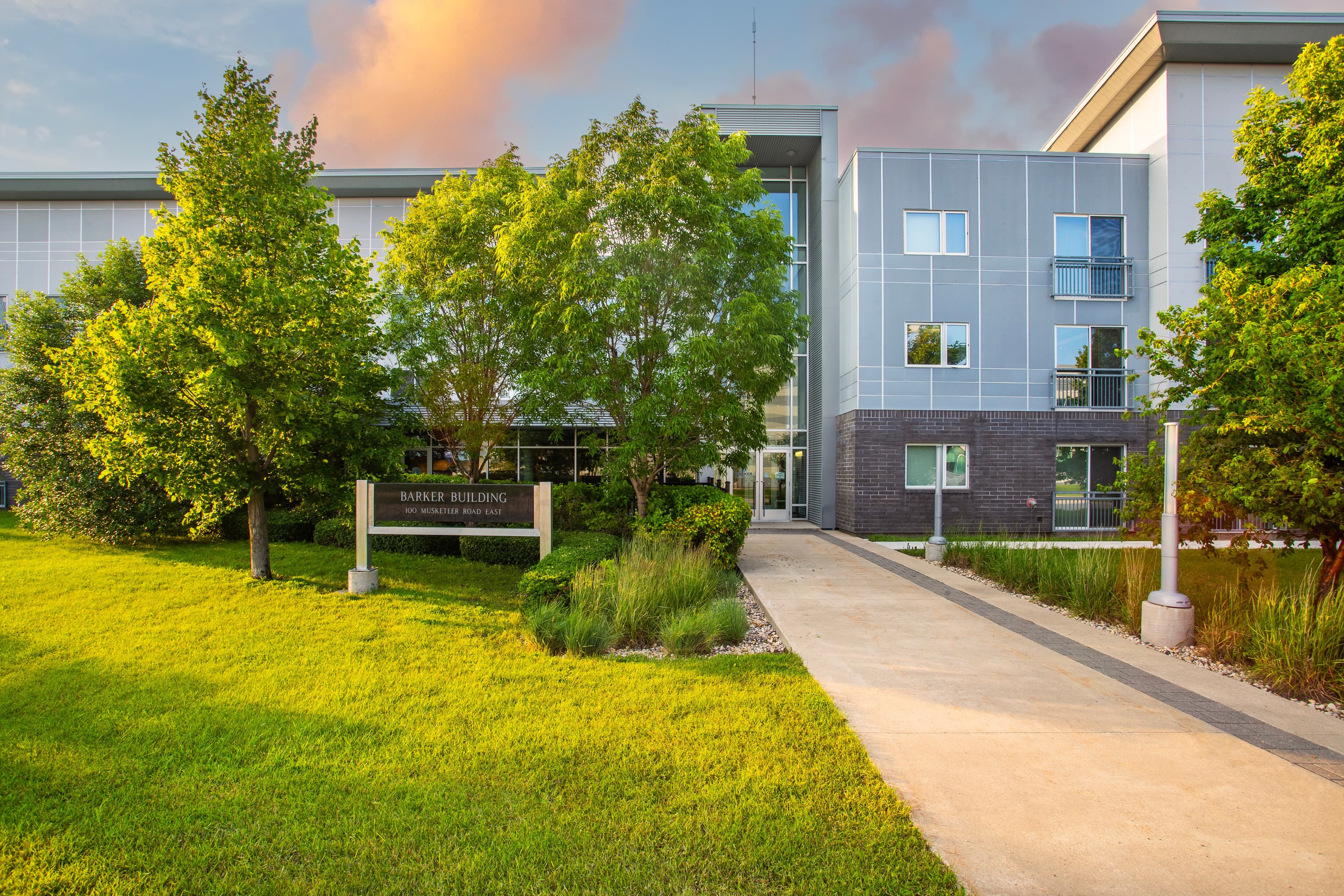 Barker Suites Southport - Image 1