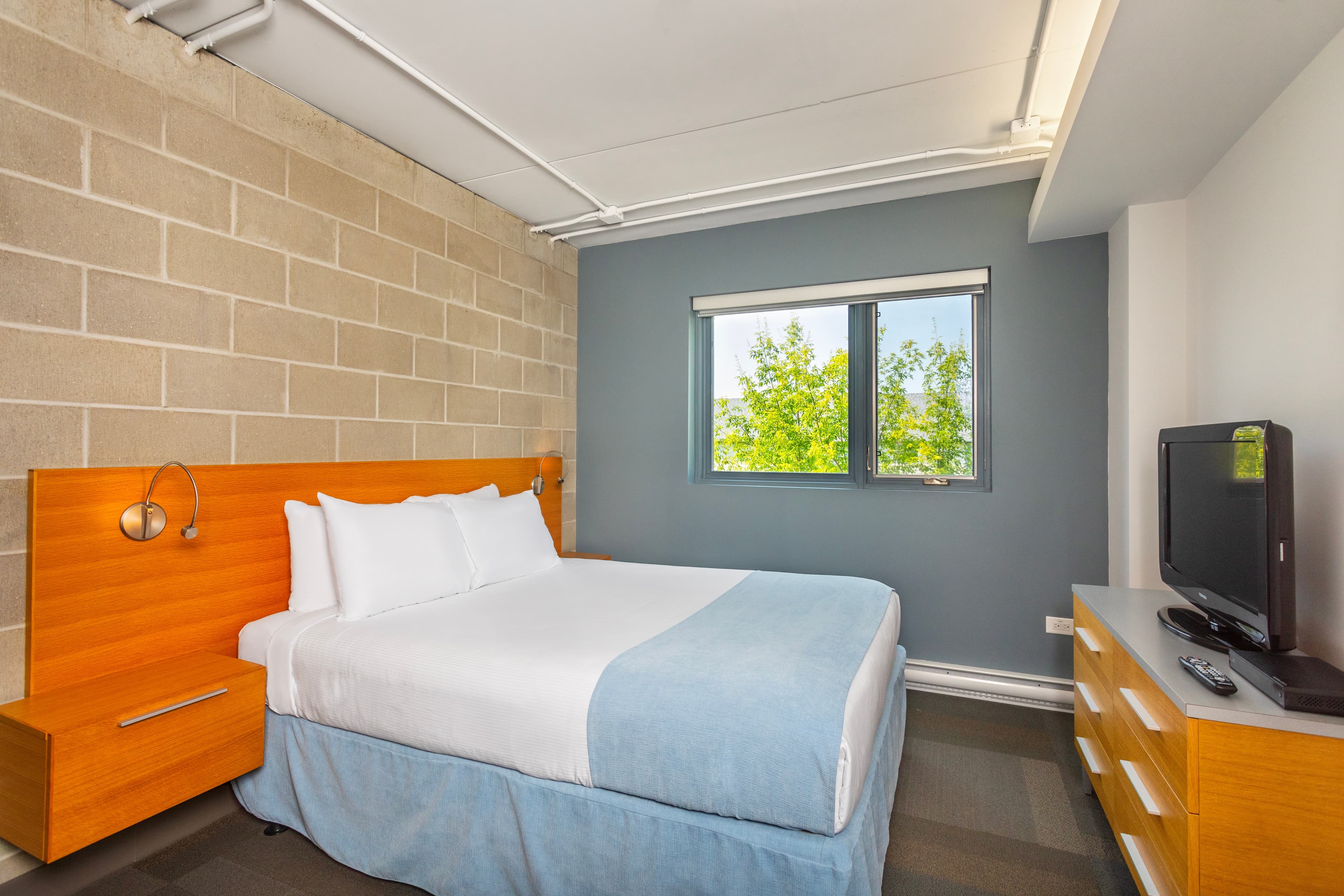 Barker Suites Southport — 9