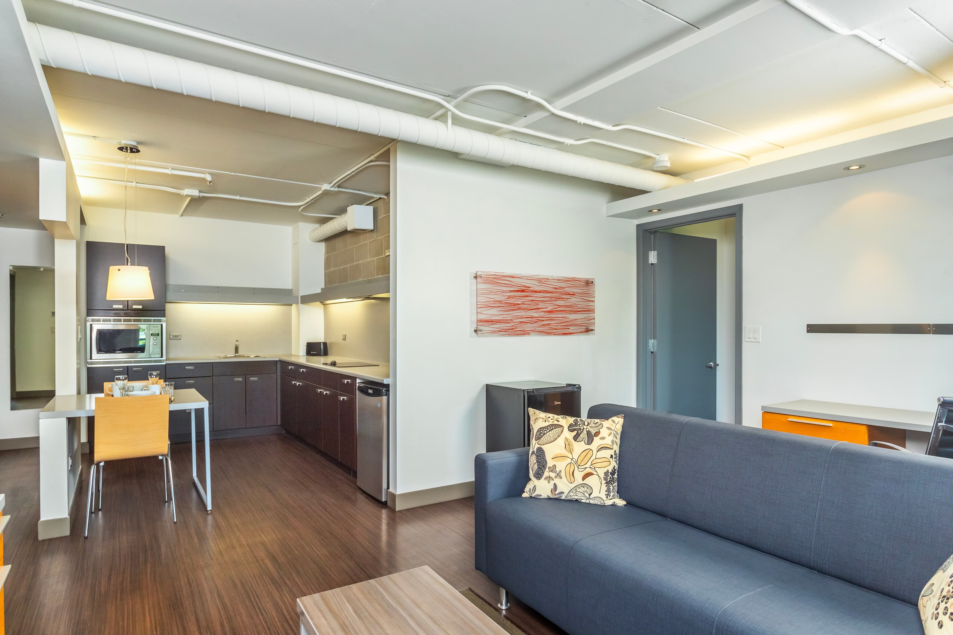 Barker Suites Southport — 6