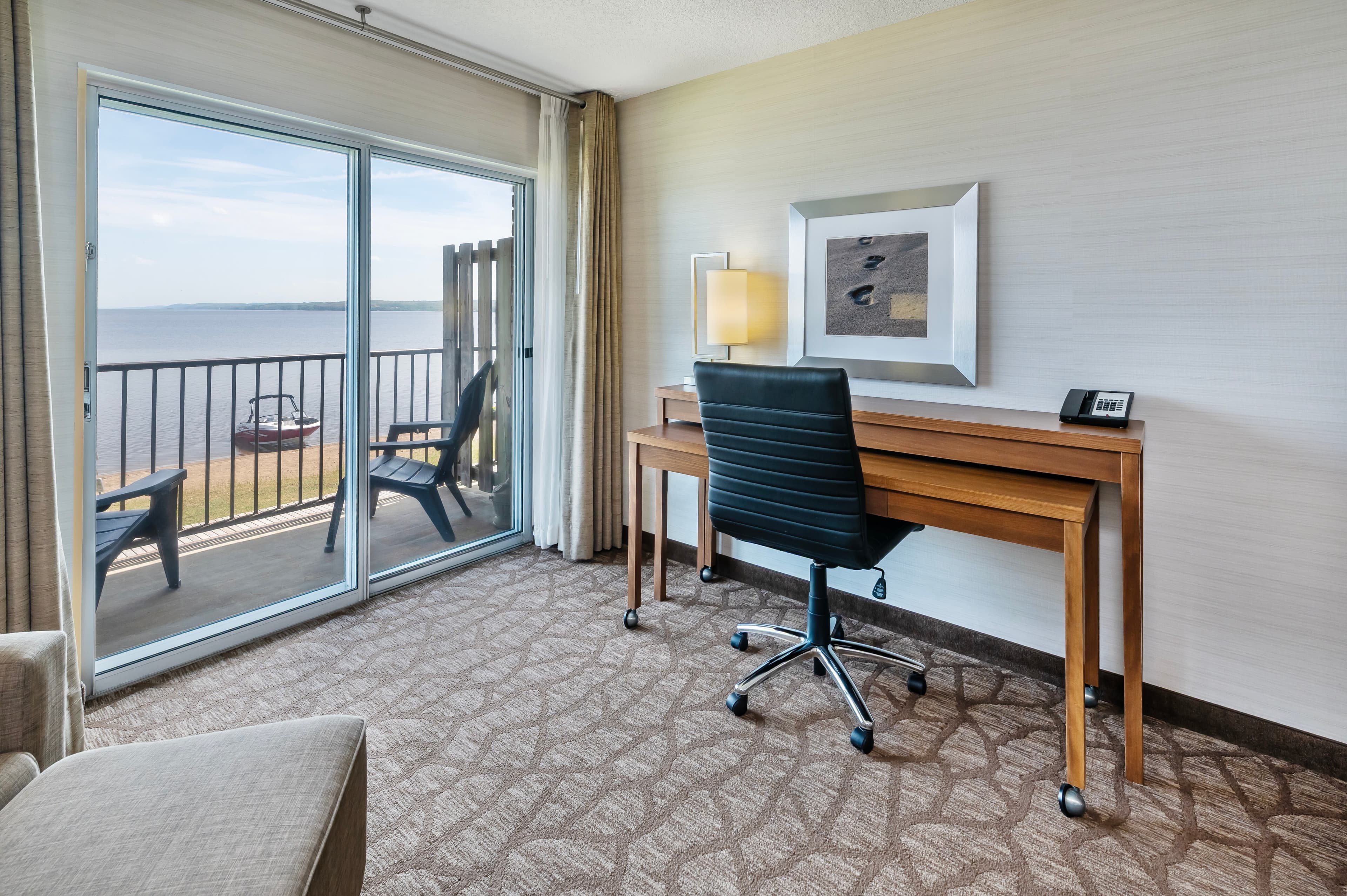 Waterfront Inn, an Ascend Collection Hotel - Image 5
