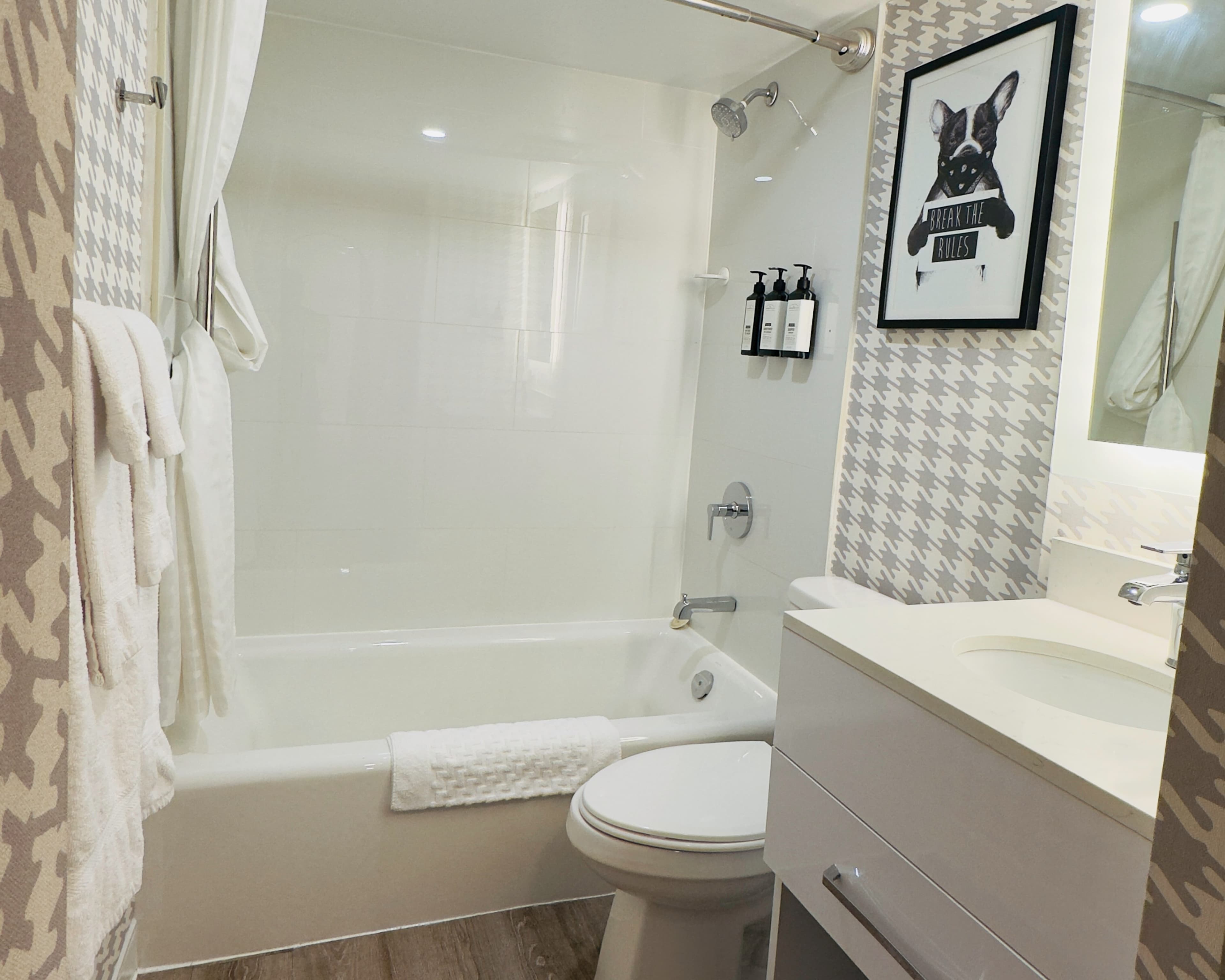 Quality Inn & Suites Thunder Bay Downtown — 7