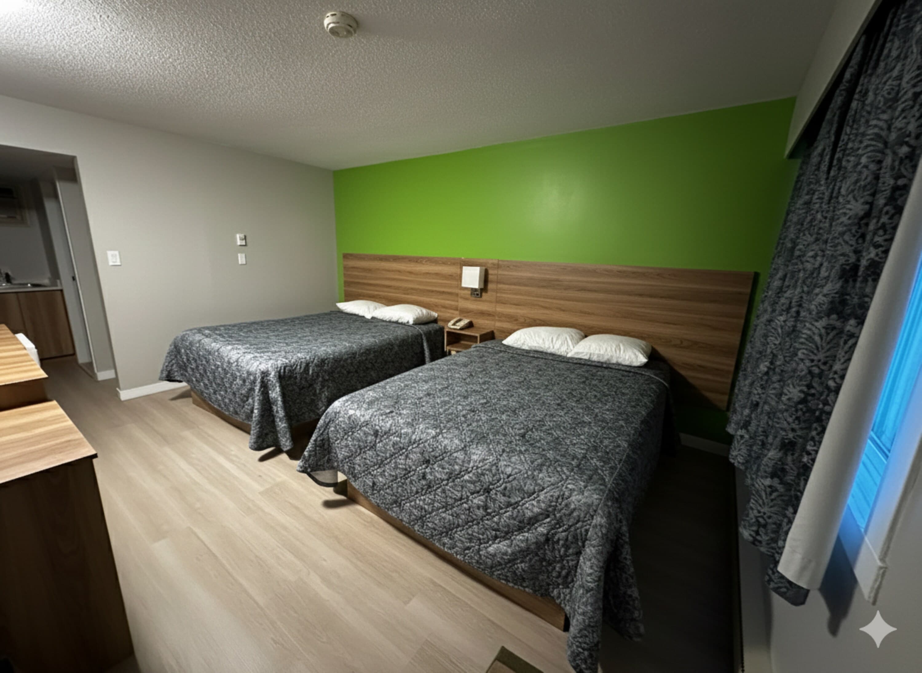 Quesnel Inn - Image 3