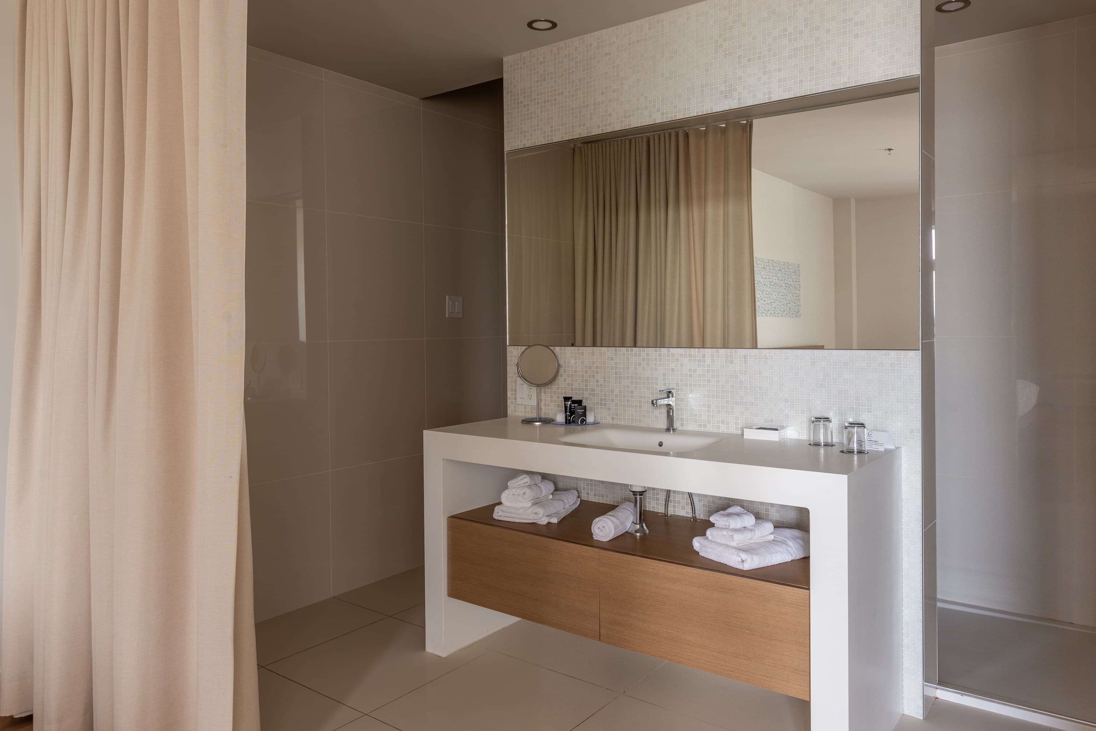 Hôtel du Lac Champlain, an Ascend Collection Hotel — 9