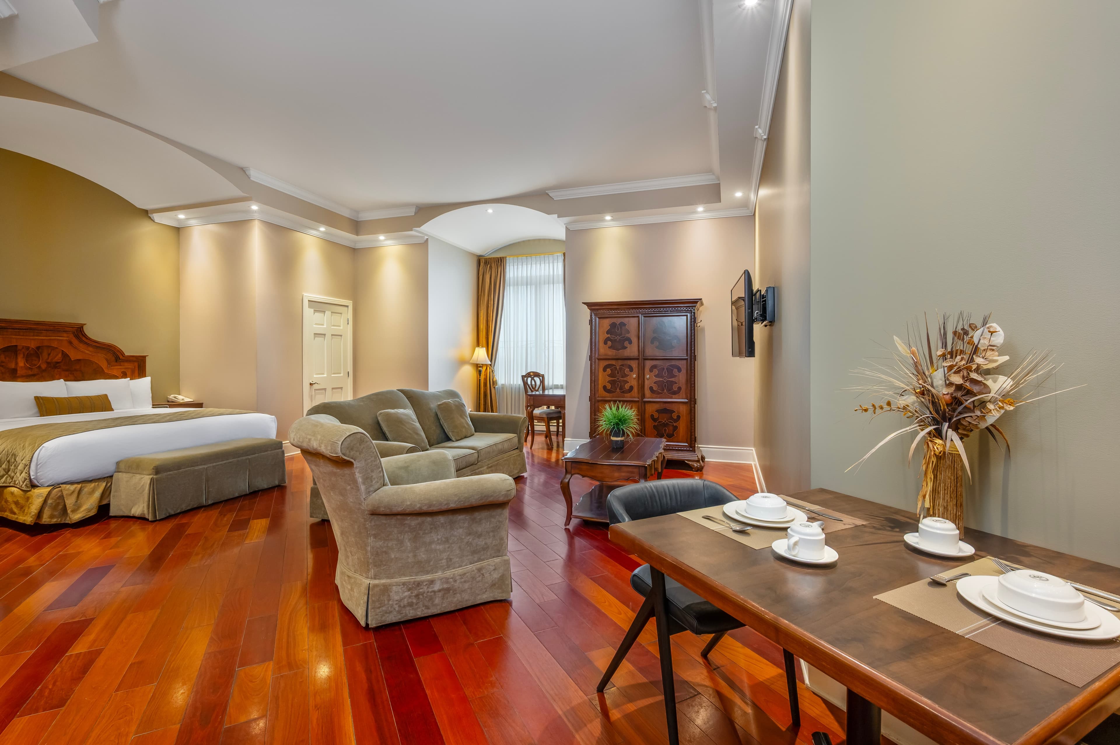 Hotel Brossard, an Ascend Collection Hotel — 10