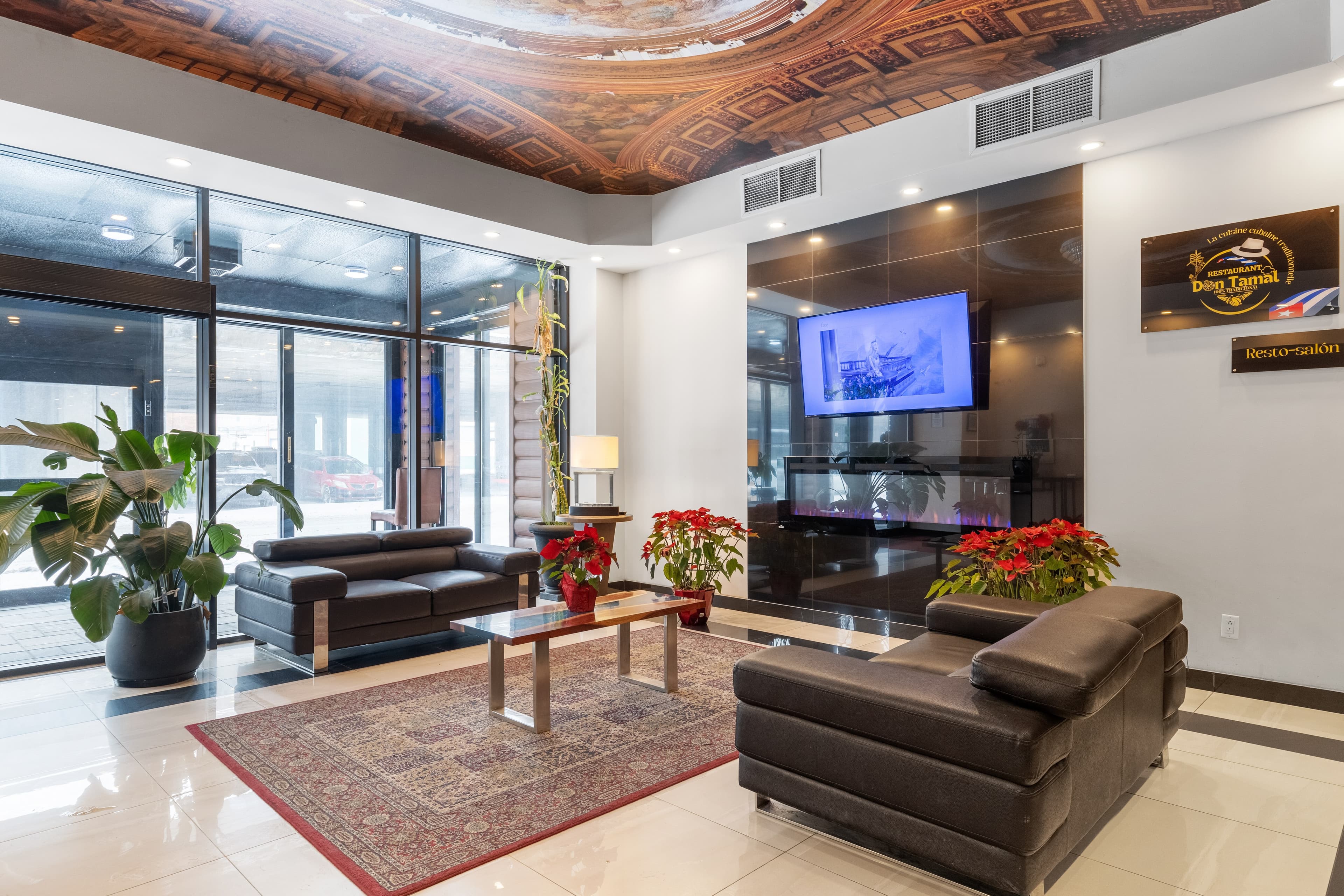 Hotel Montreal Metropolitan, an Ascend Collection Hotel - Image 1