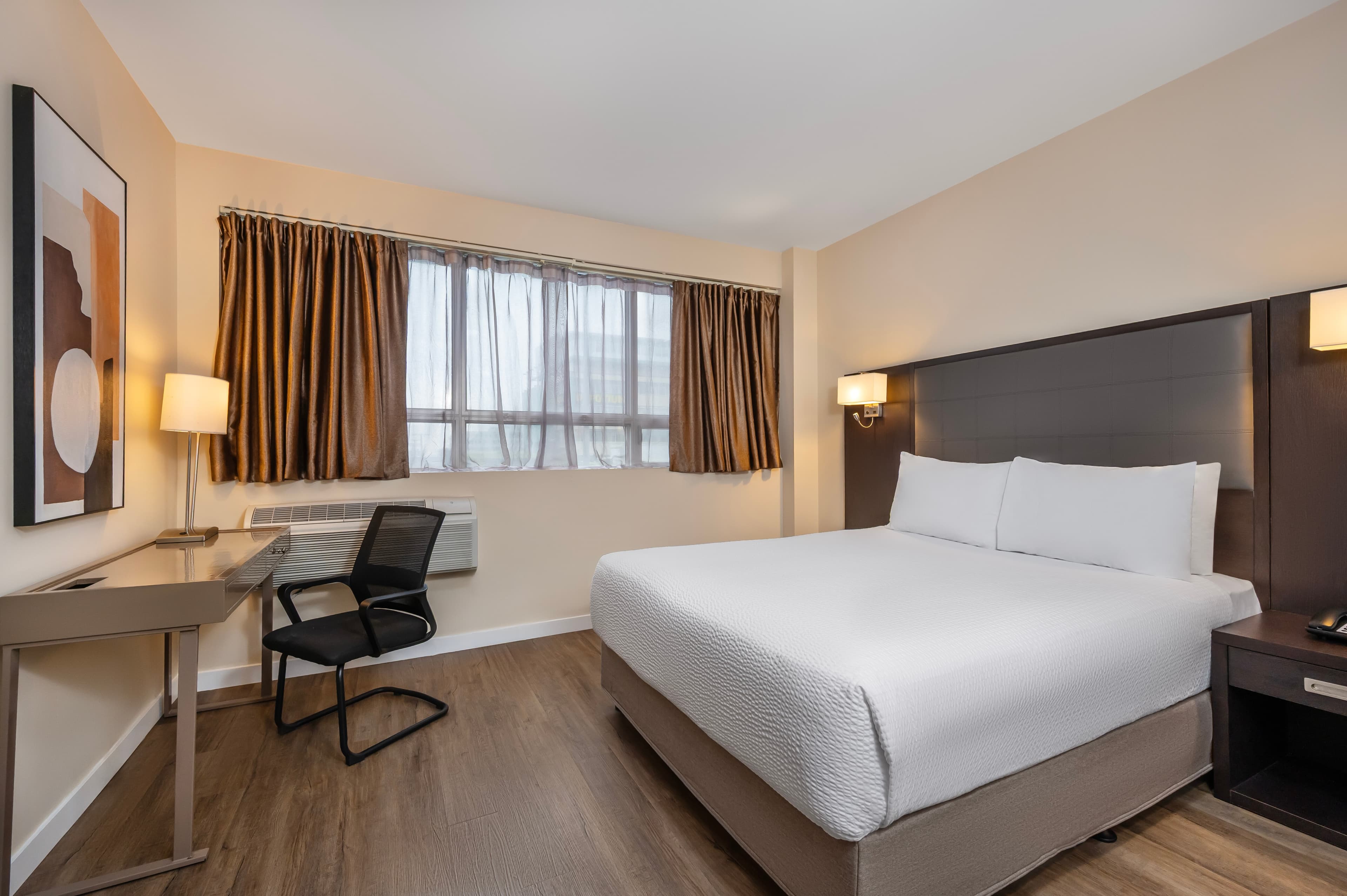 Hotel Montreal Metropolitan, an Ascend Collection Hotel — 14