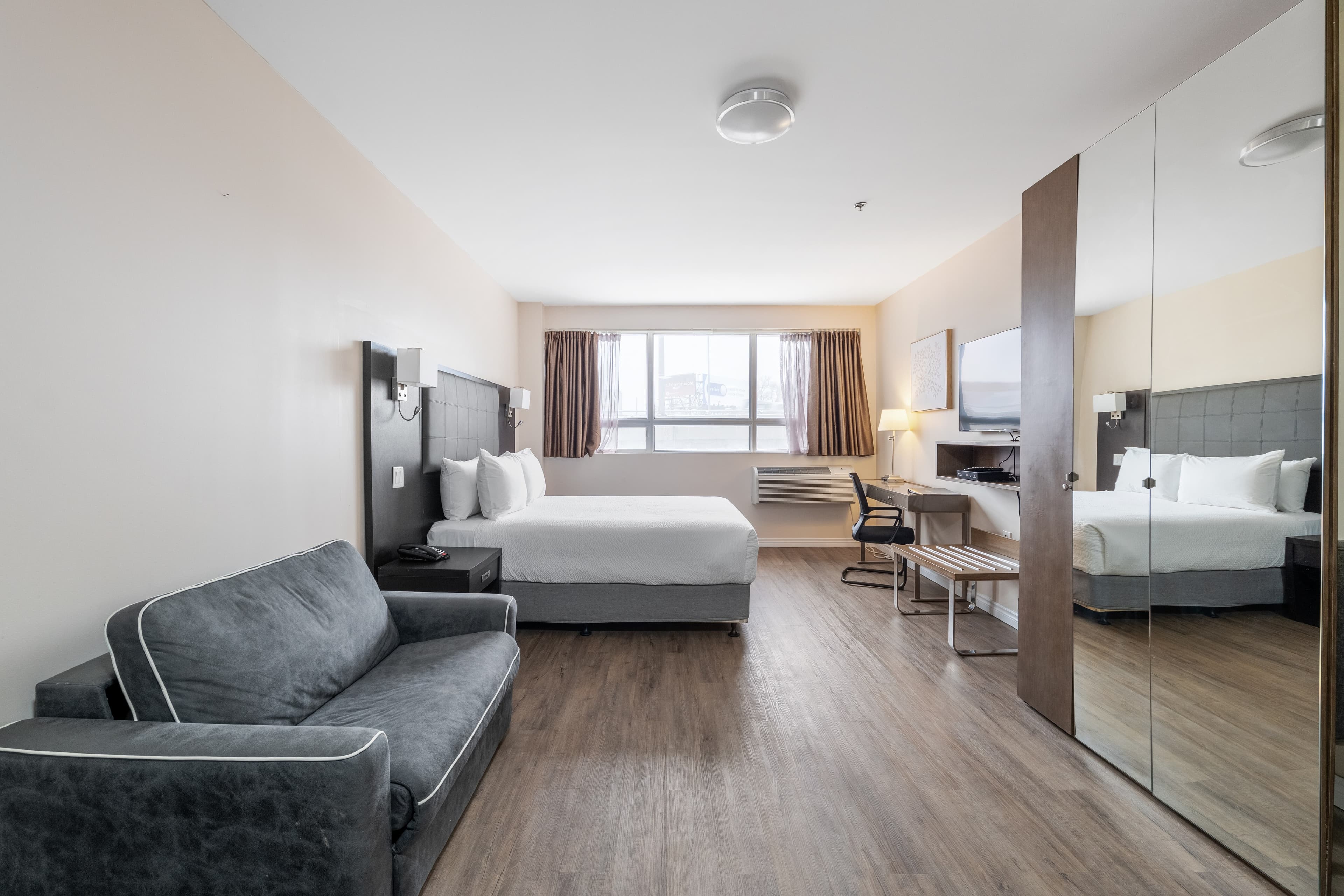 Hotel Montreal Metropolitan, an Ascend Collection Hotel — 9