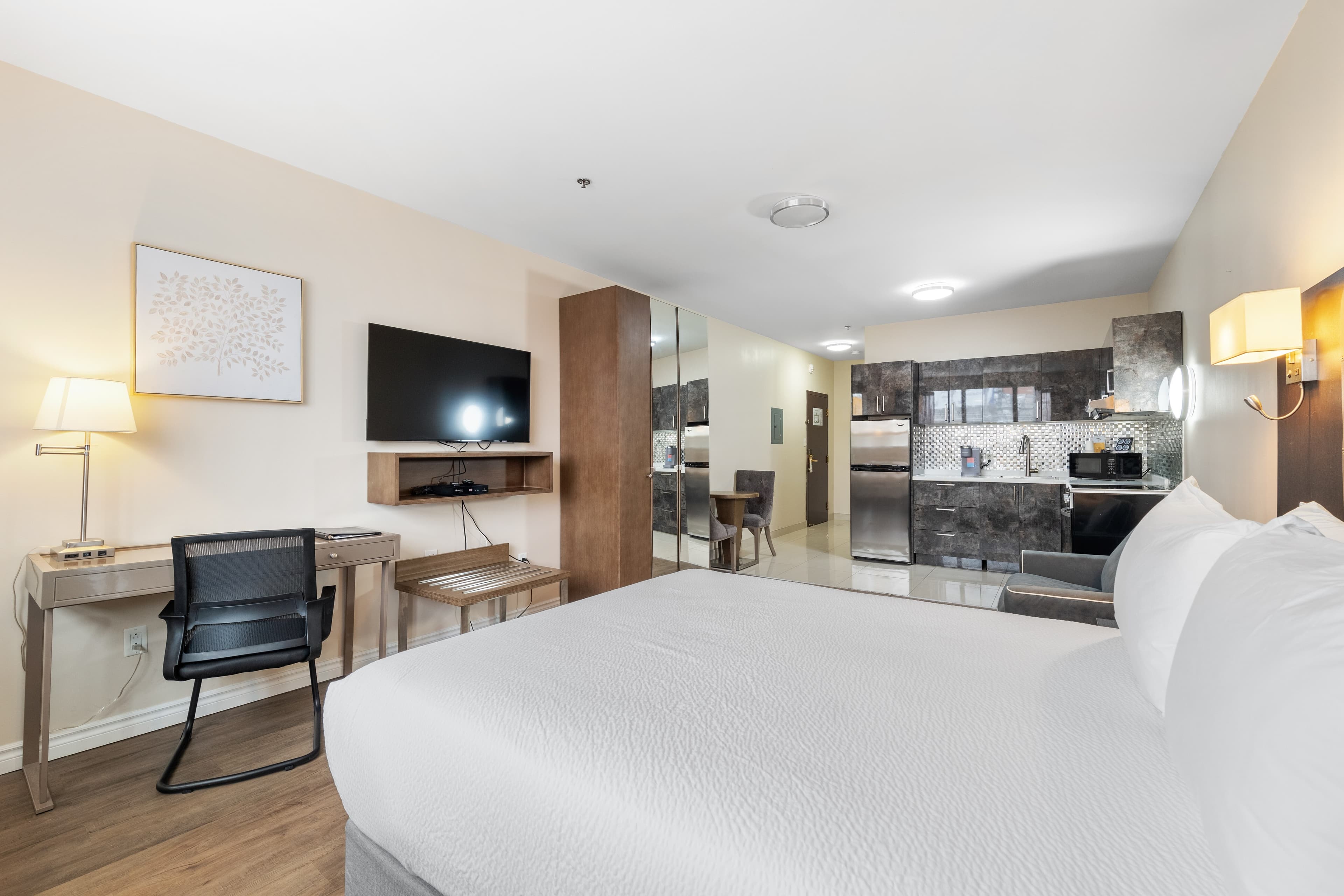 Hotel Montreal Metropolitan, an Ascend Collection Hotel — 10