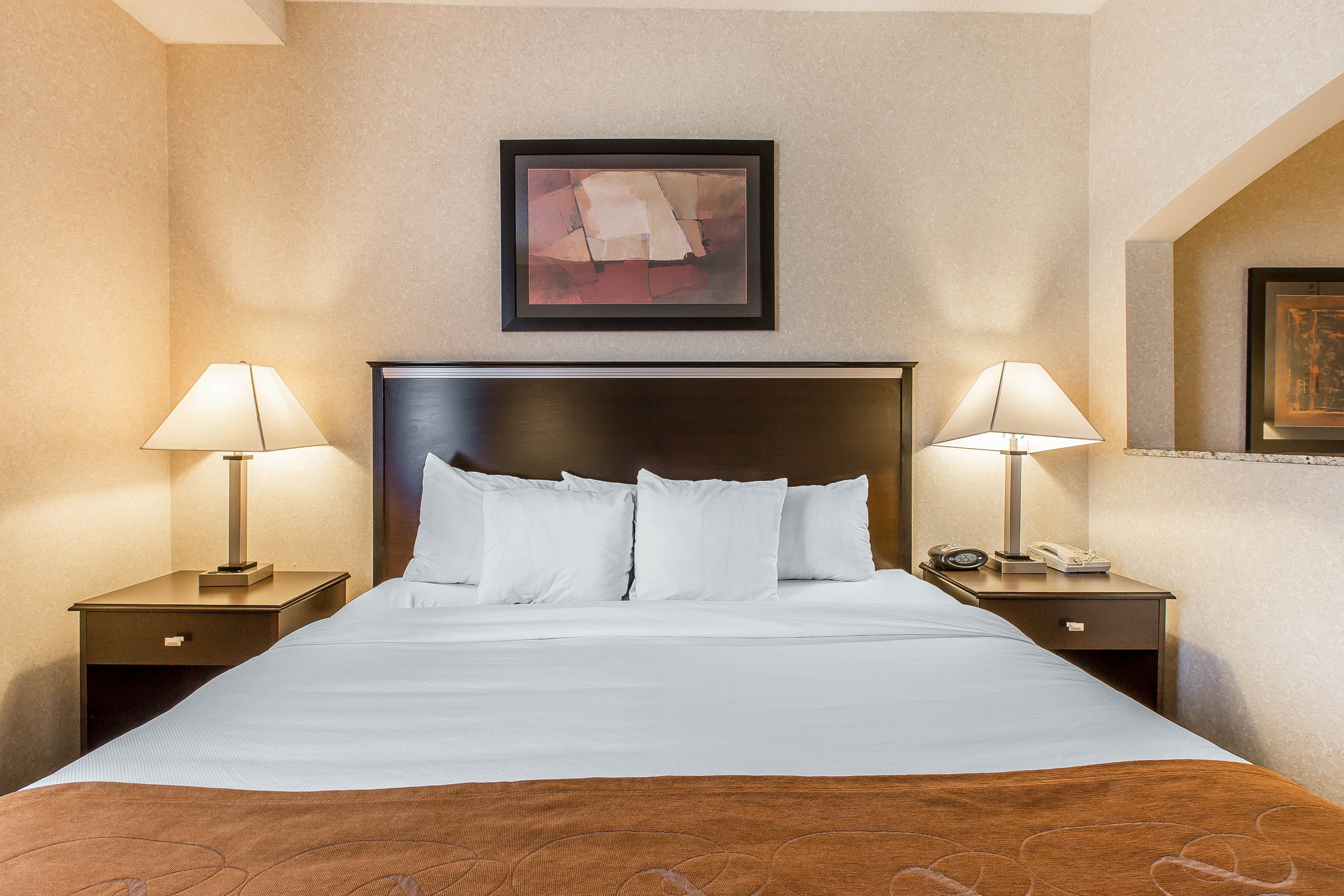Comfort Suites Summit County - Image 2