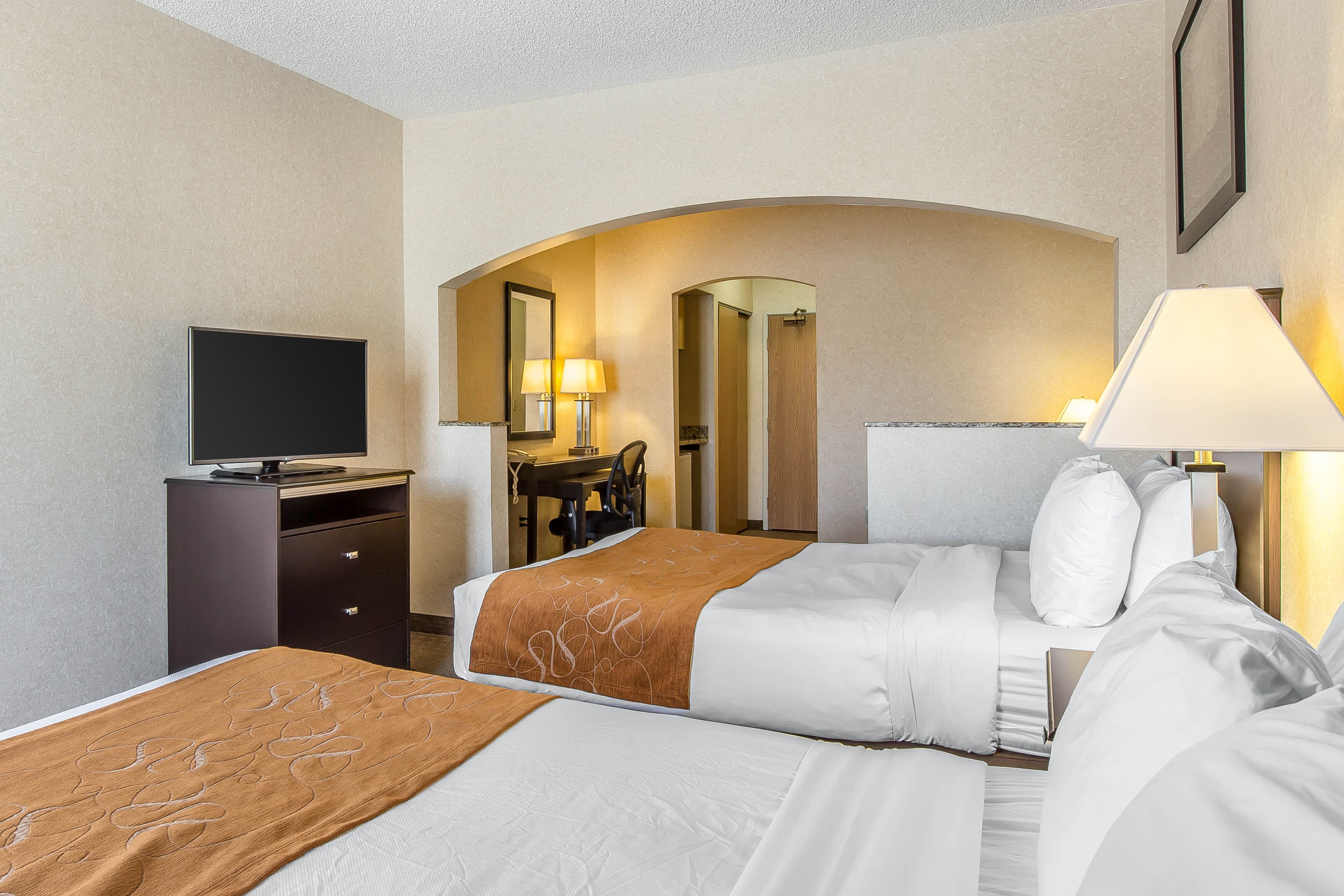 Comfort Suites Summit County — 7