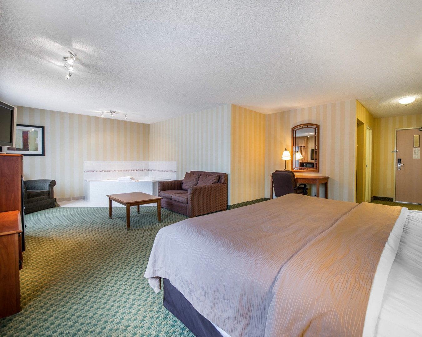 Quality Inn Colorado Springs Airport — 16