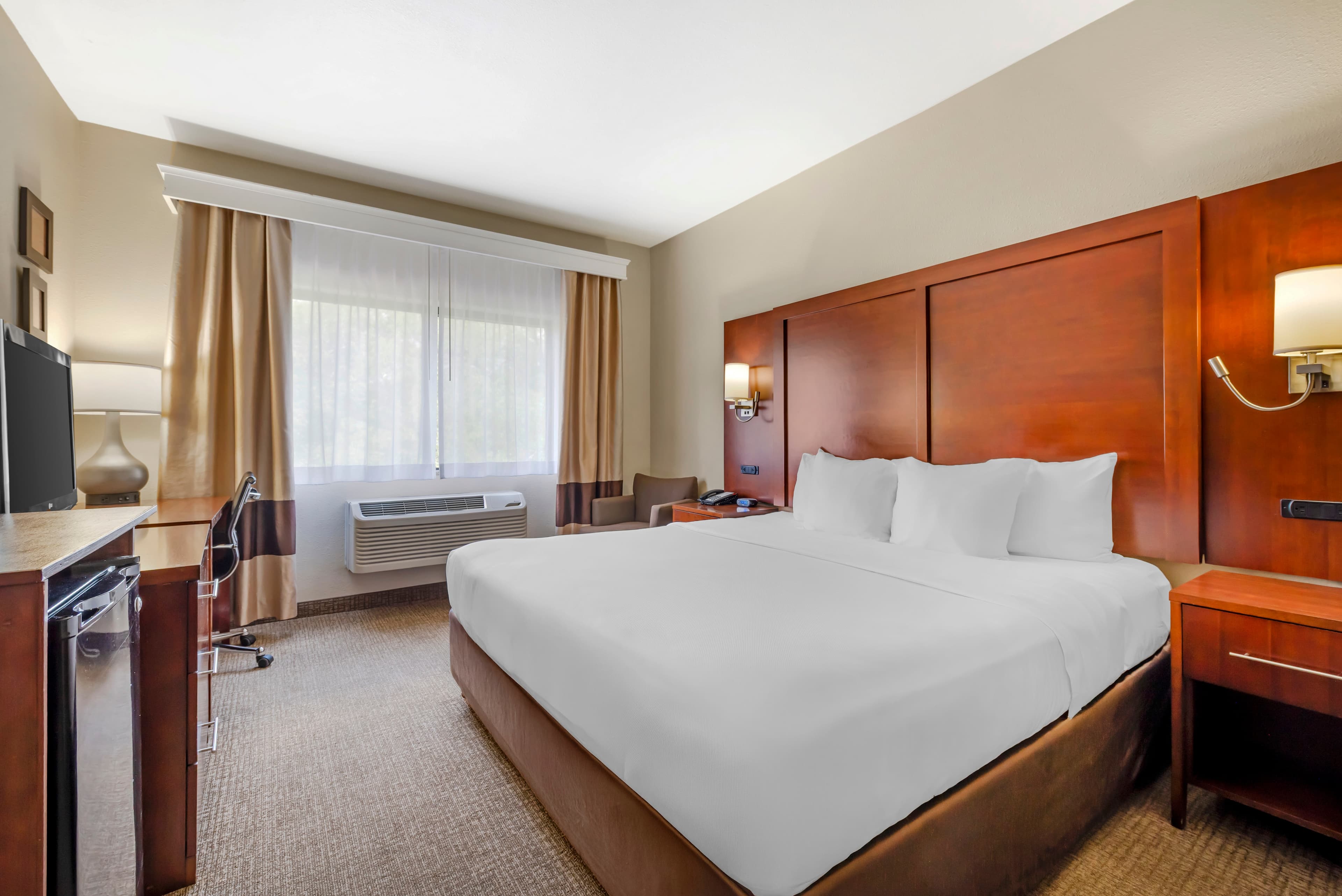 Comfort Inn North - Air Force Academy Area - Image 2