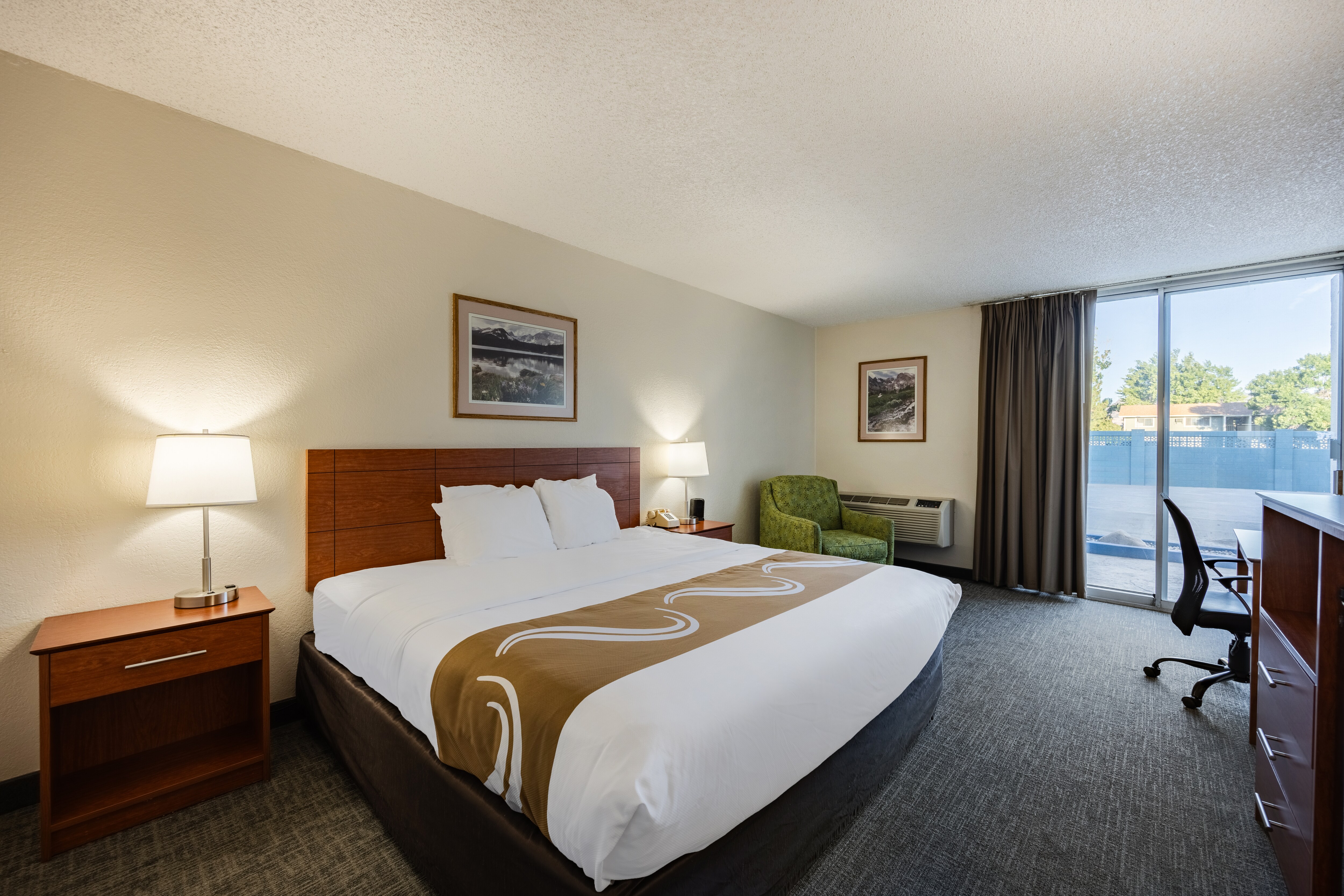 Quality Inn & Suites Canon City - Image 2