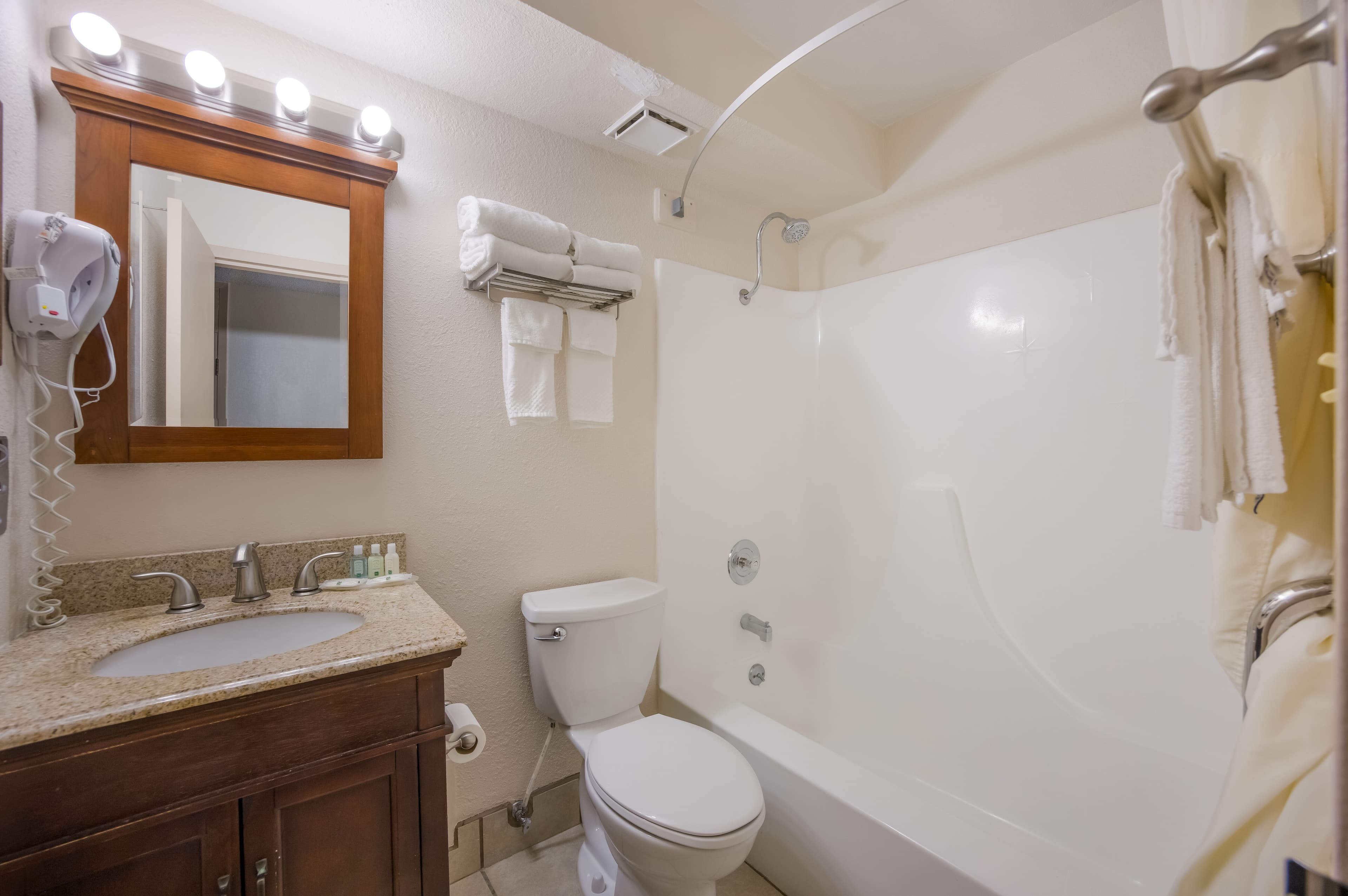Quality Inn & Suites Canon City — 16
