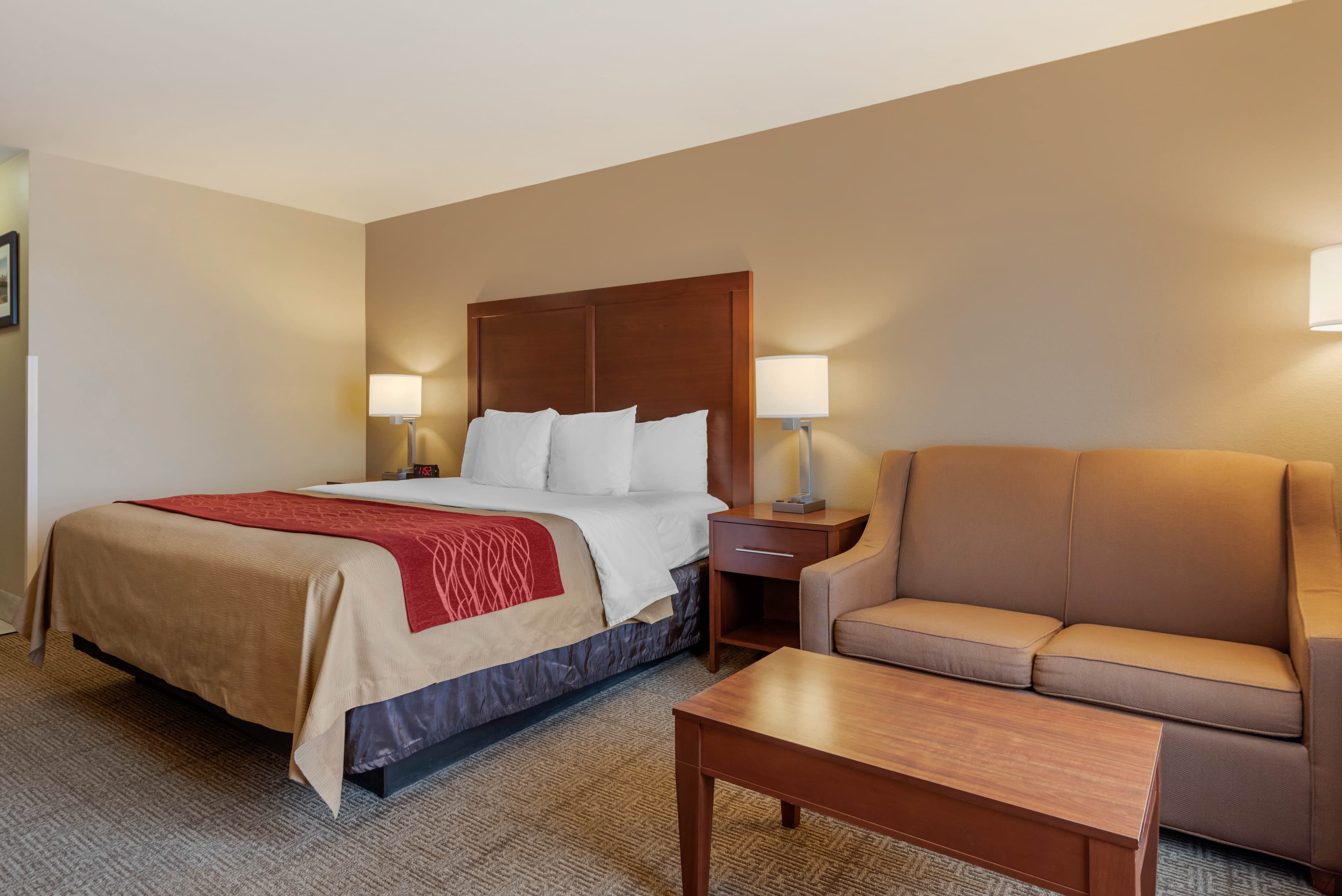 Comfort Inn Limon — 15